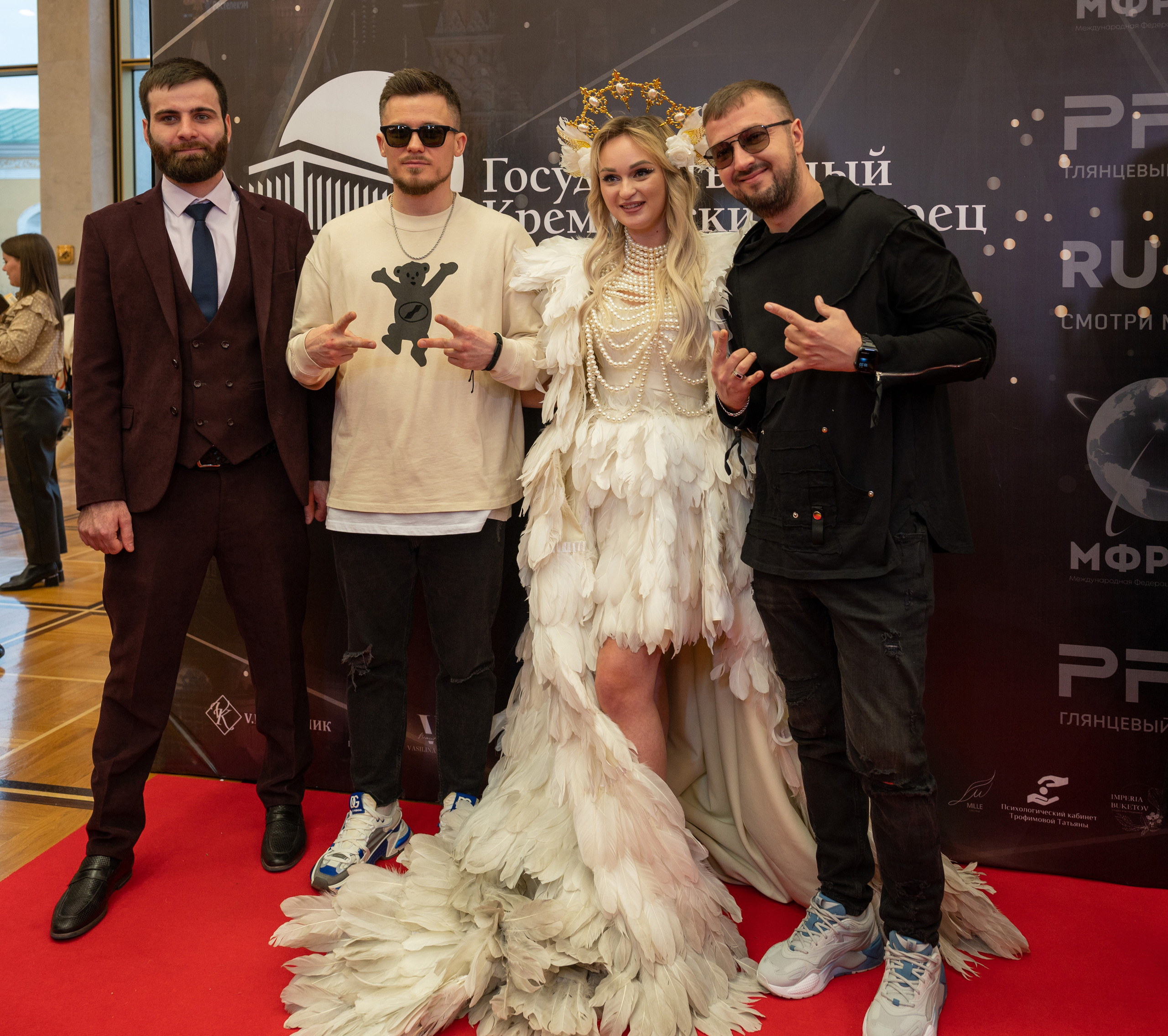 Звезды над Москвой-Кремль. Семейный и контент фотограф в Москве Alira