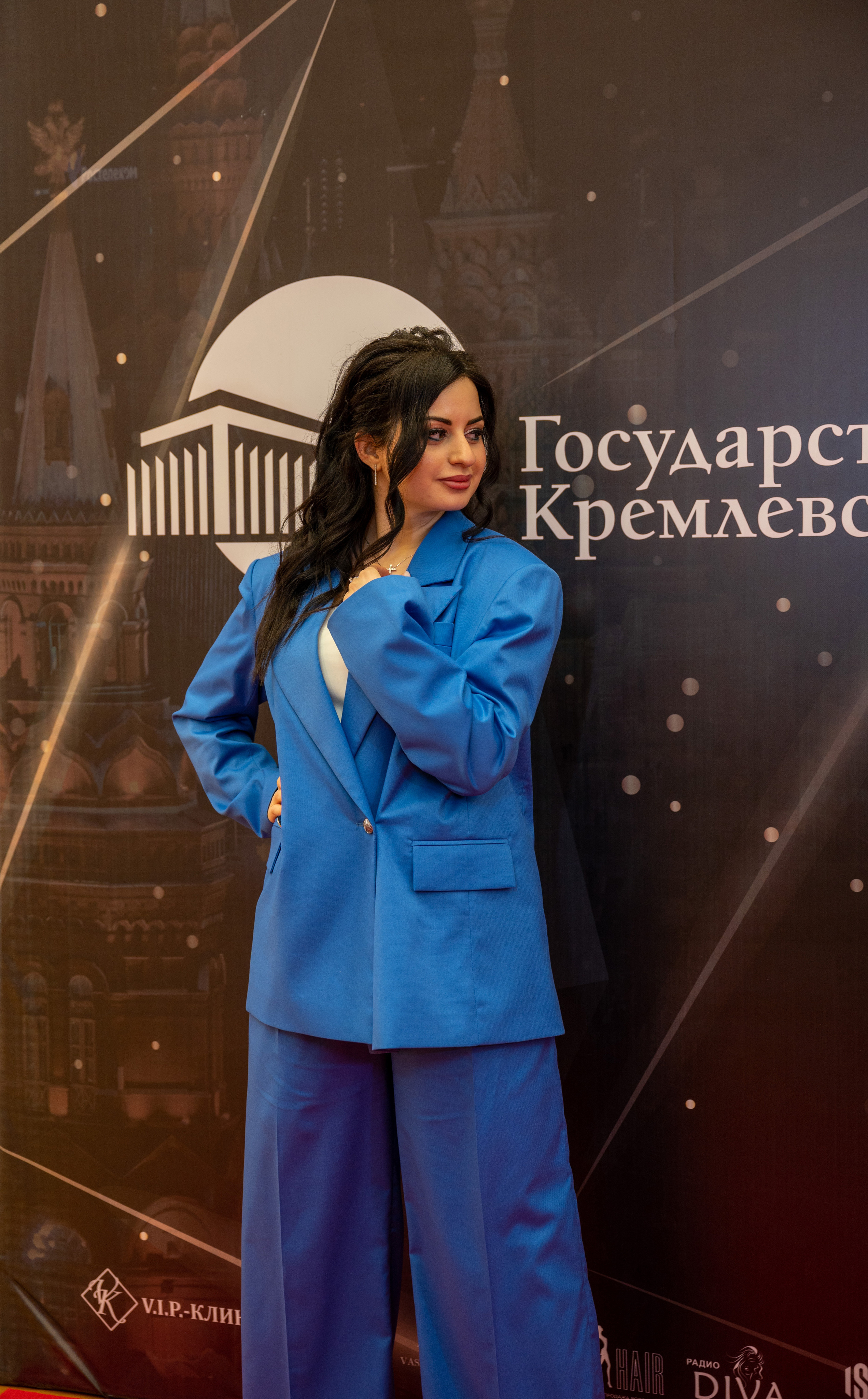 Звезды над Москвой-Кремль. Семейный и контент фотограф в Москве Alira