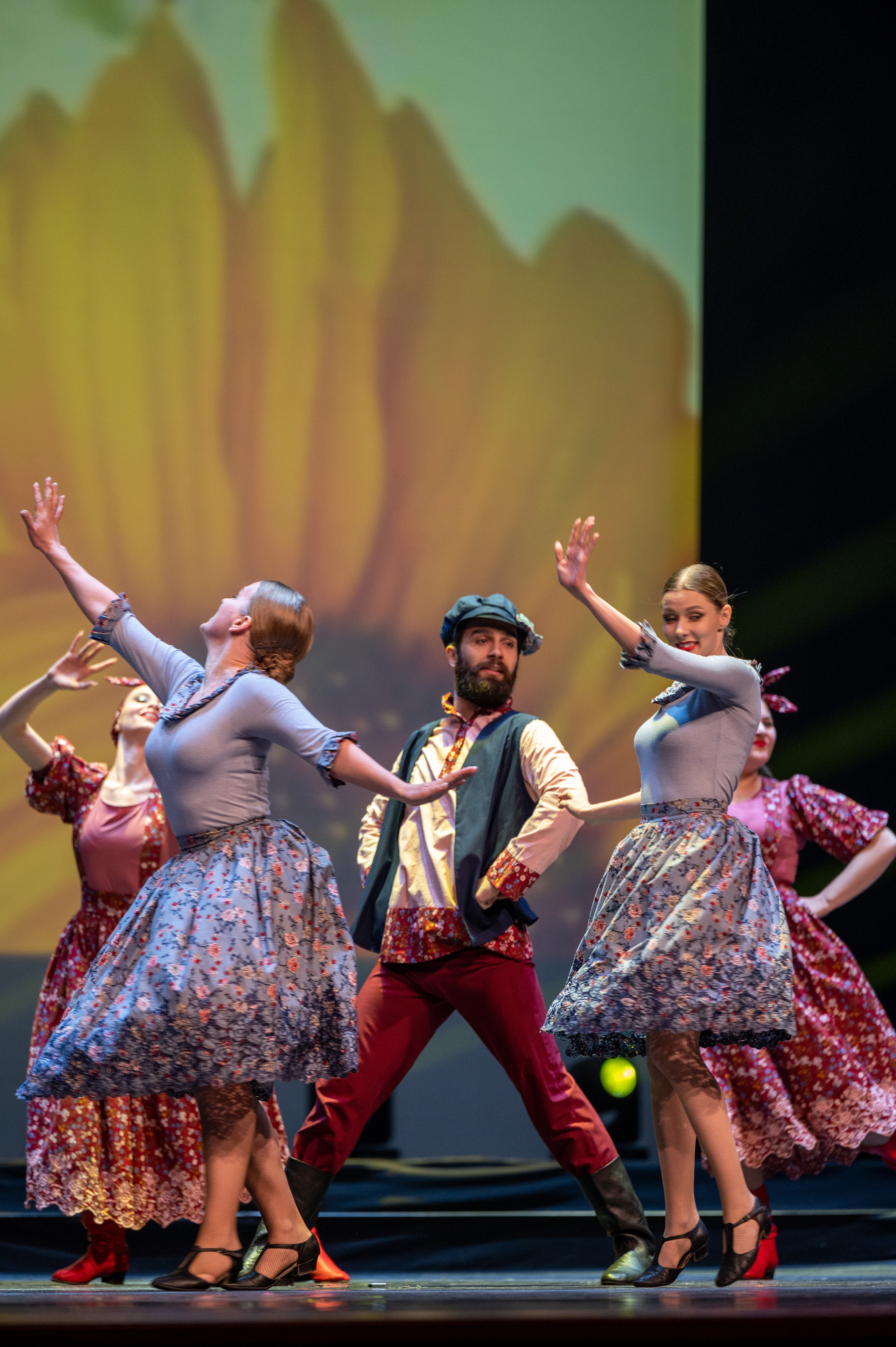 Звезды над Москвой-Кремль. Семейный и контент фотограф в Москве Alira