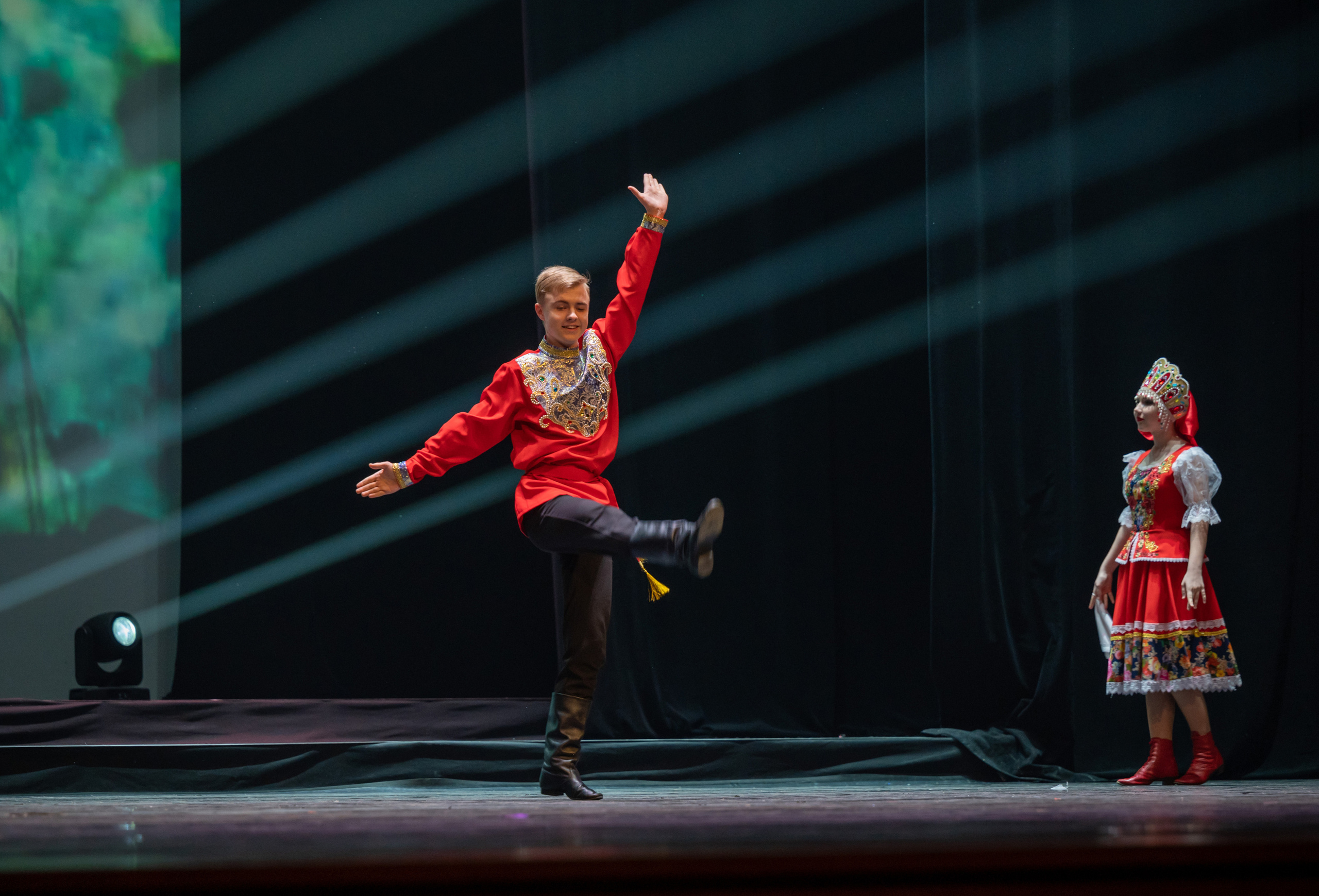 Звезды над Москвой-Кремль. Семейный и контент фотограф в Москве Alira