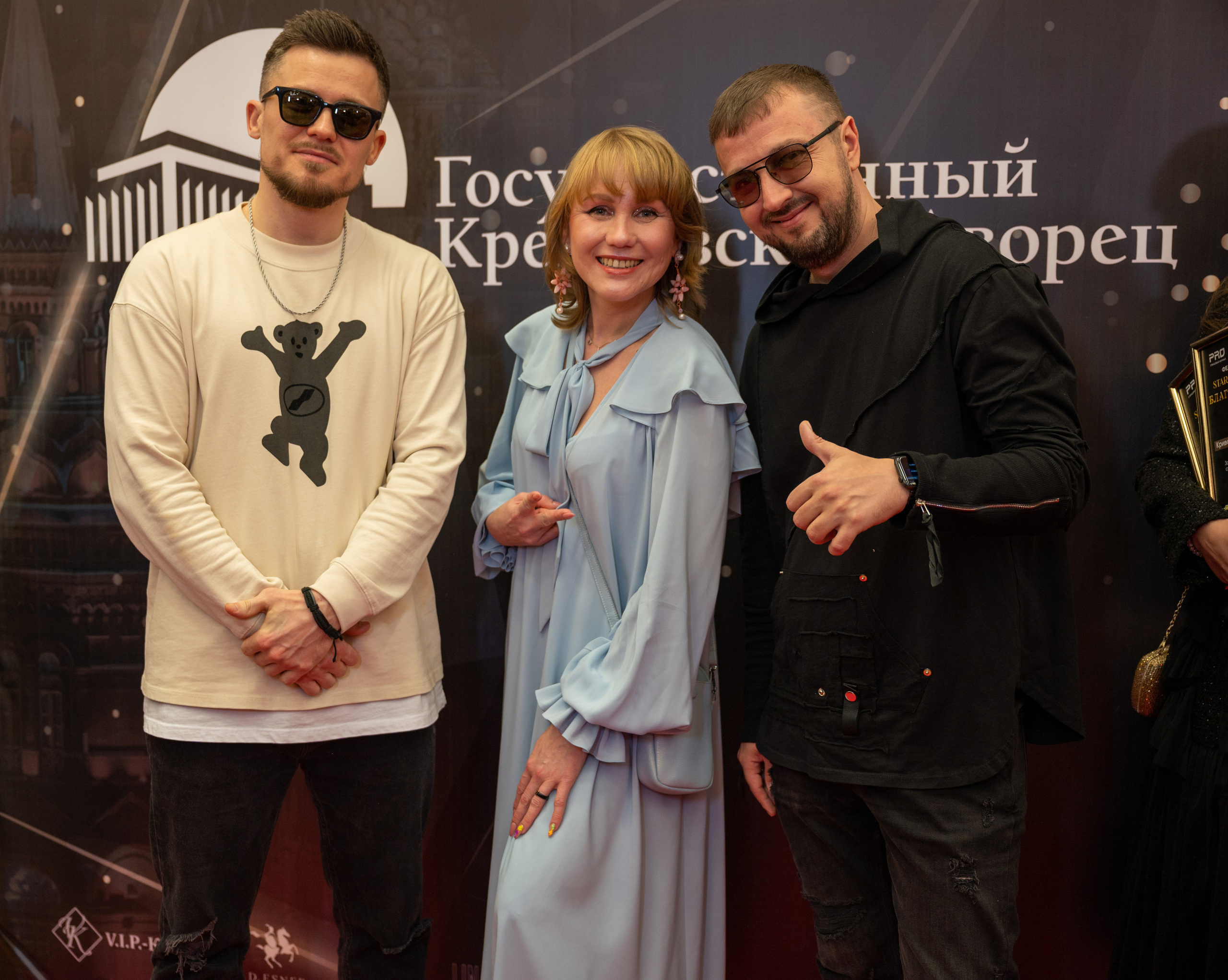 Звезды над Москвой-Кремль. Семейный и контент фотограф в Москве Alira