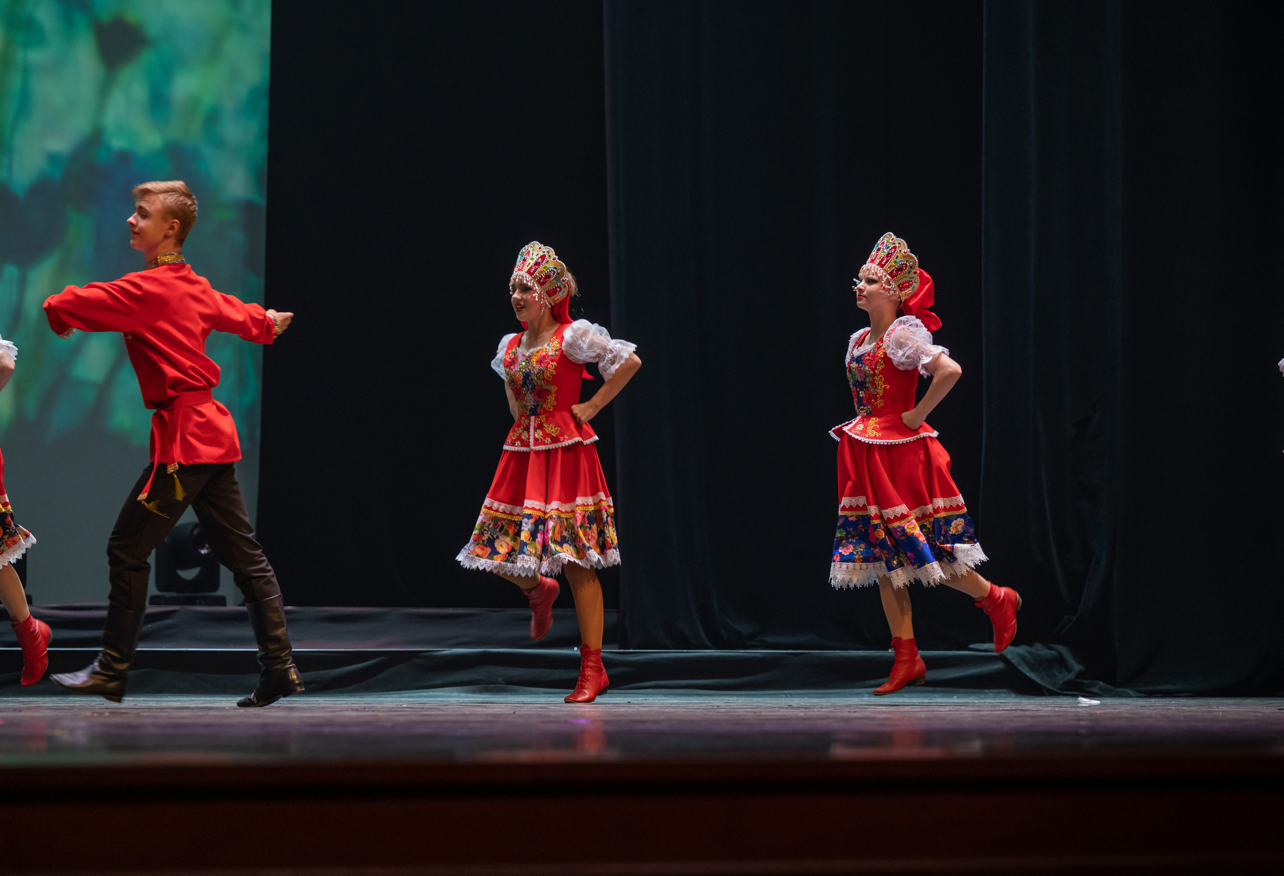 Звезды над Москвой-Кремль. Семейный и контент фотограф в Москве Alira