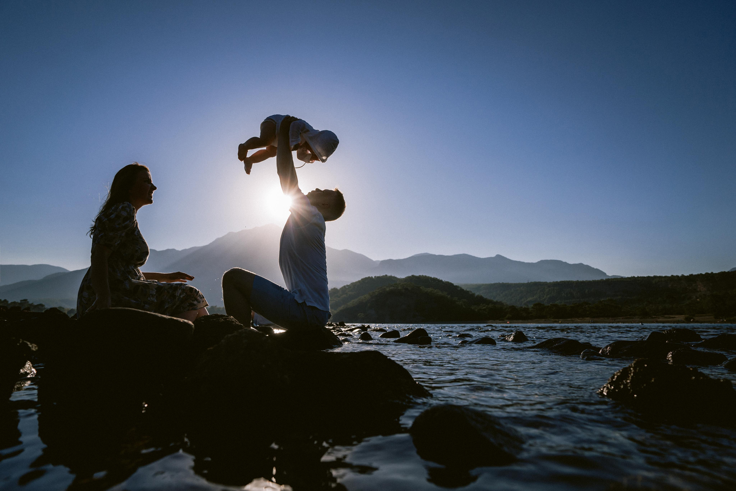 Sour strawberries in Phaselis. Kemer. Wedding & Documentary Photographer based in Nuremberg — available across Europe & Turkey | Vitalii Nasonov