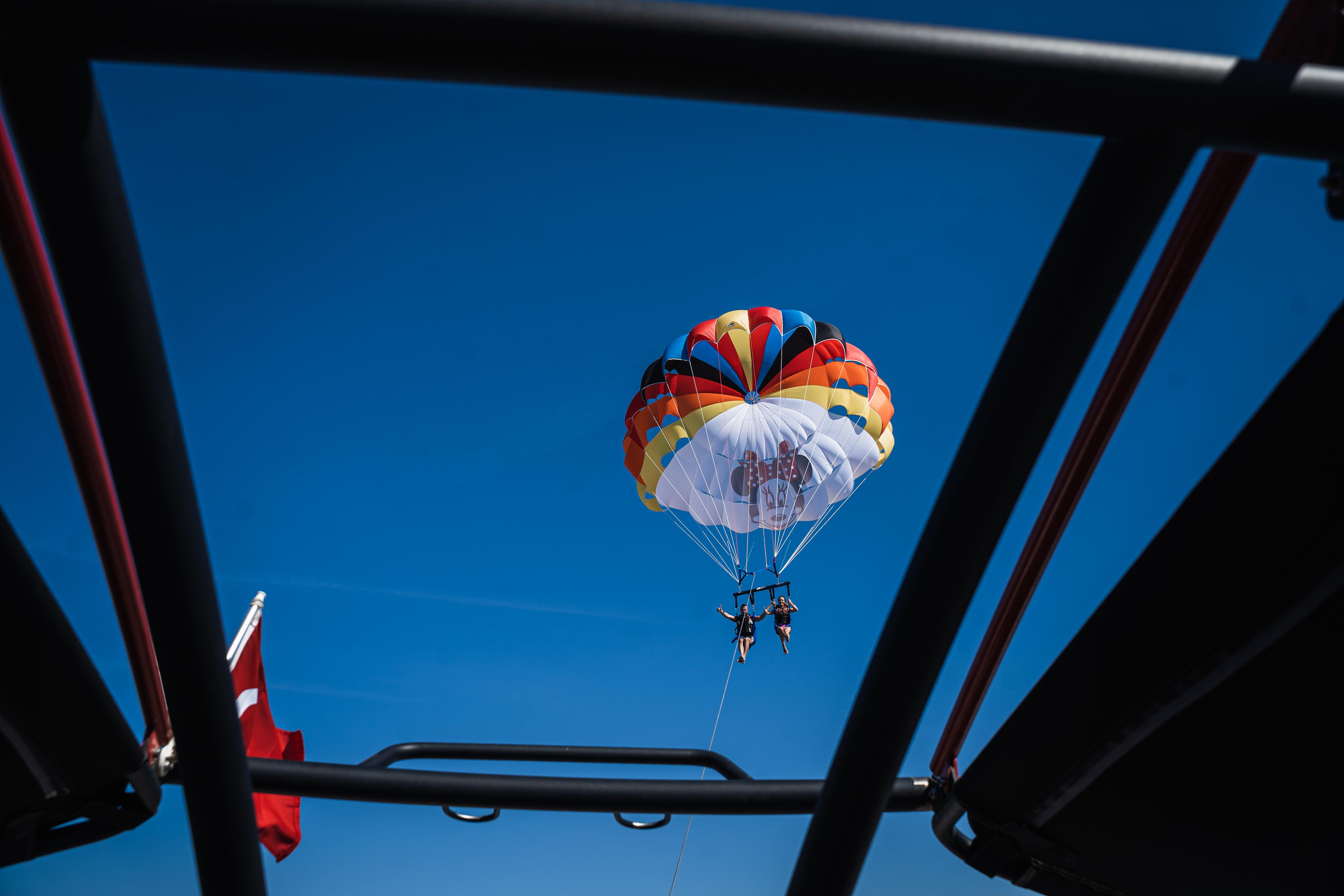 QIWI wknd Antalya. Wedding & Documentary Photographer based in Nuremberg — available across Europe & Turkey | Vitalii Nasonov