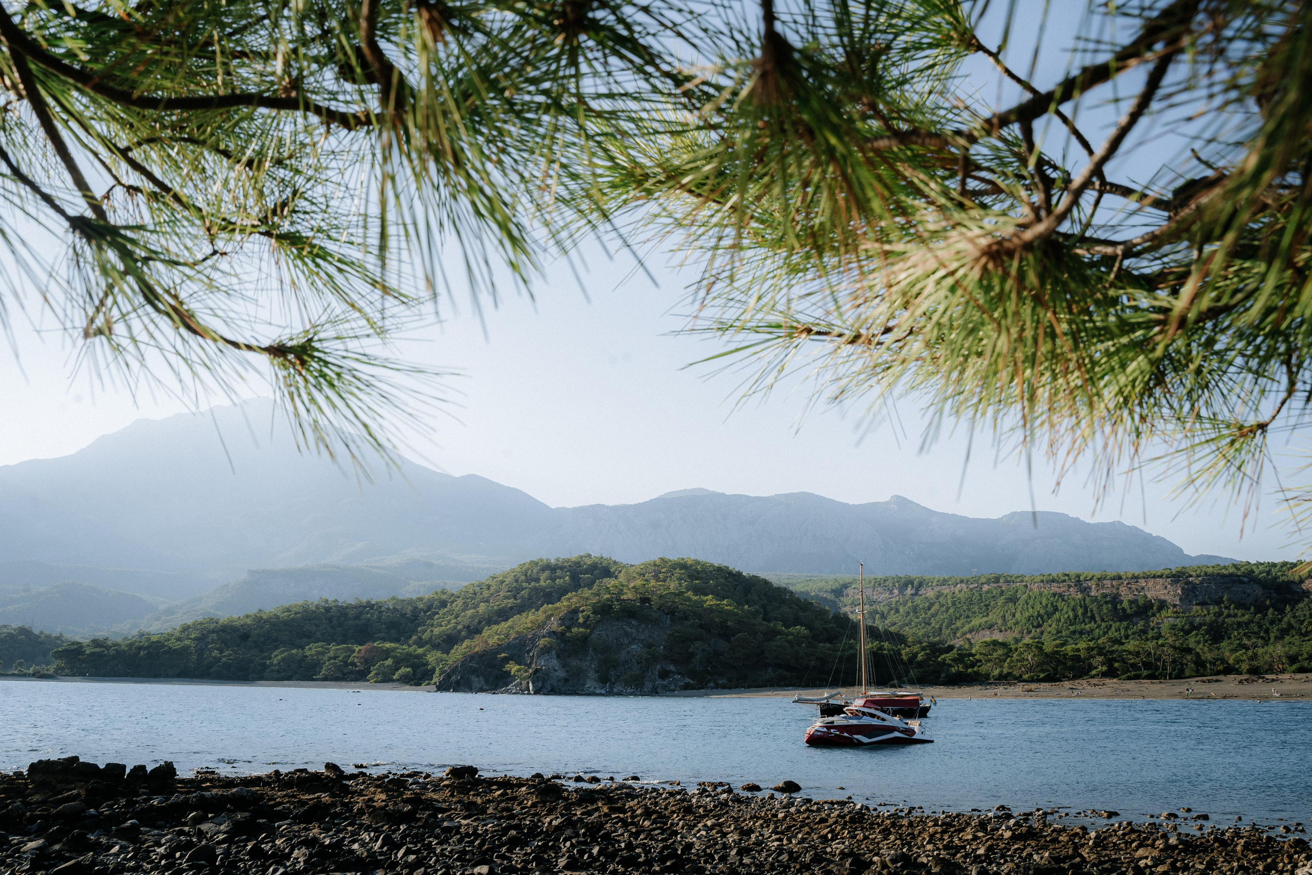 Family in Phaselis Antik. Wedding & Documentary Photographer based in Nuremberg — available across Europe & Turkey | Vitalii Nasonov