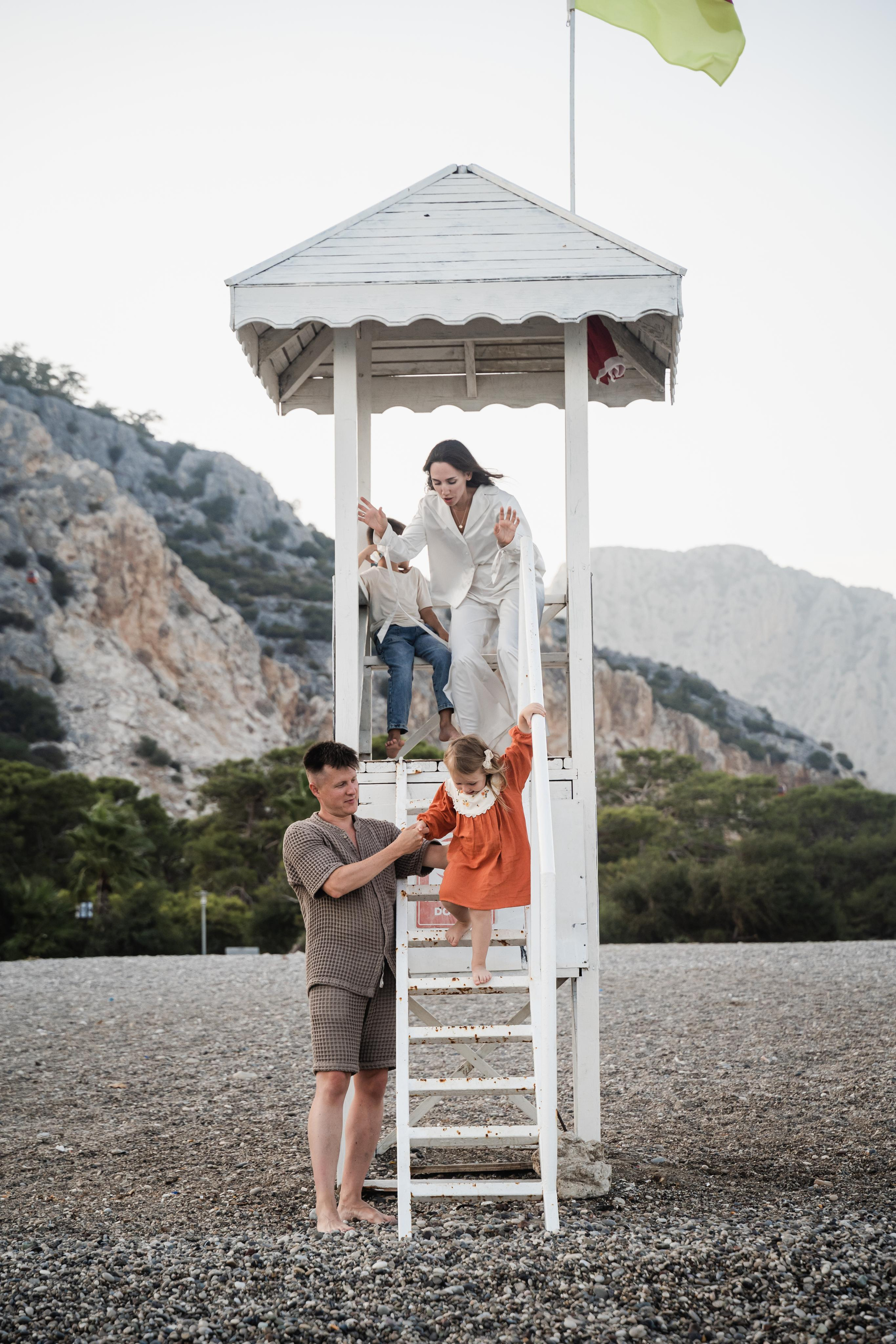 Hearts of four. Wedding & Documentary Photographer based in Nuremberg — available across Europe & Turkey | Vitalii Nasonov