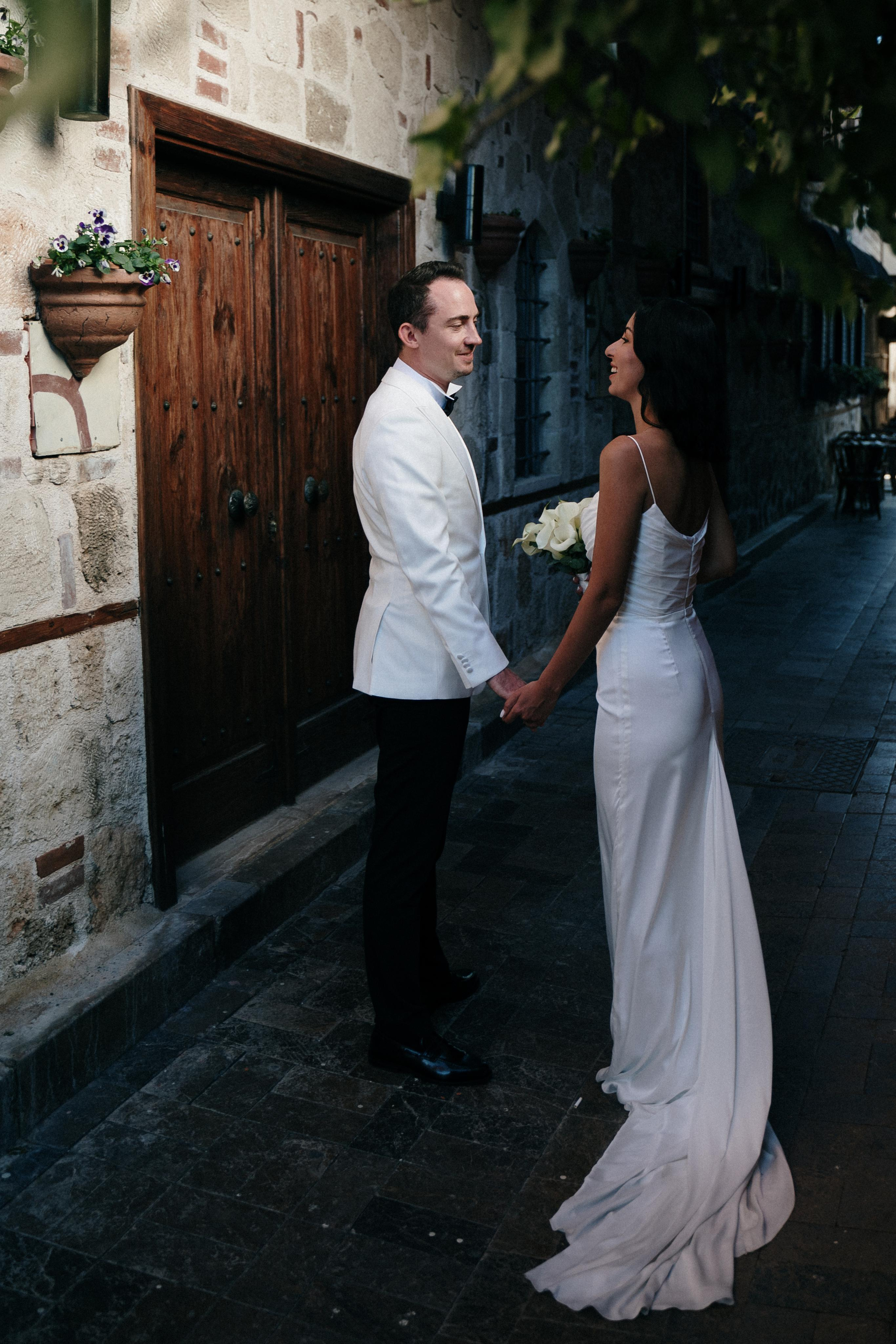 Streets of Antalya. Wedding & Documentary Photographer based in Nuremberg — available across Europe & Turkey | Vitalii Nasonov