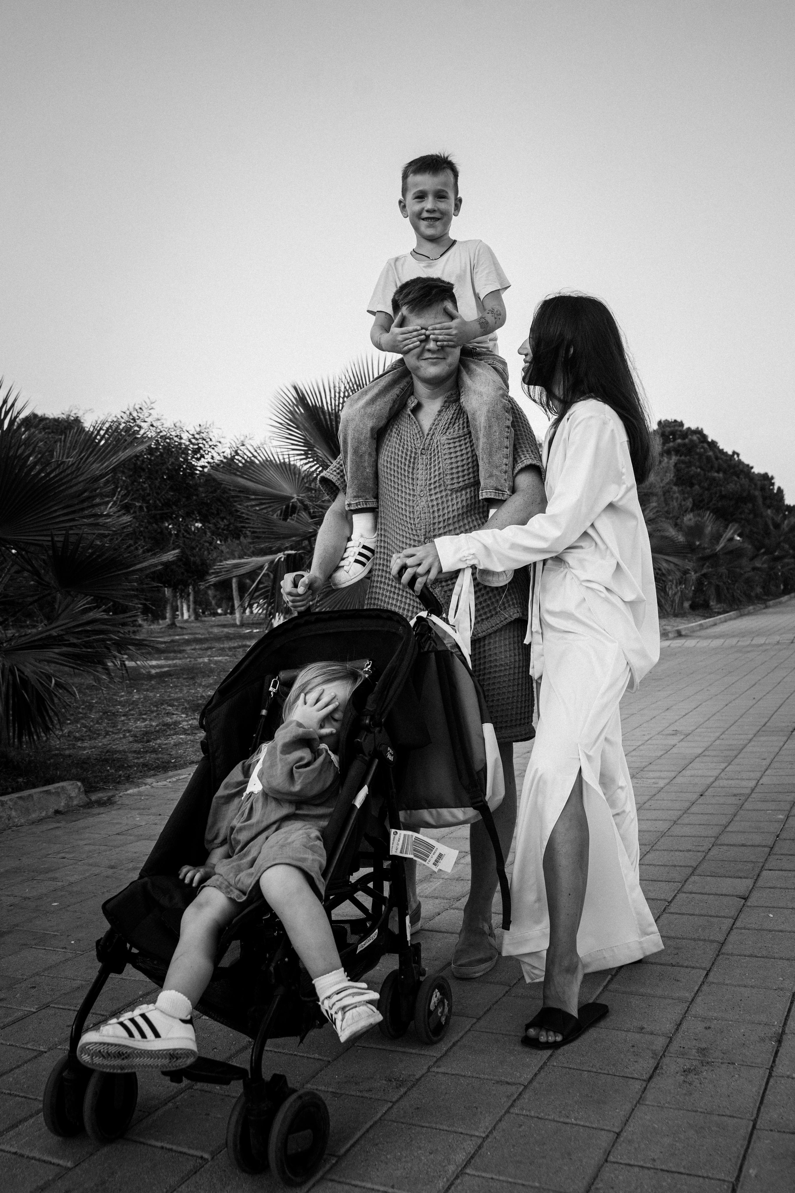 Hearts of four. Wedding & Documentary Photographer based in Nuremberg — available across Europe & Turkey | Vitalii Nasonov