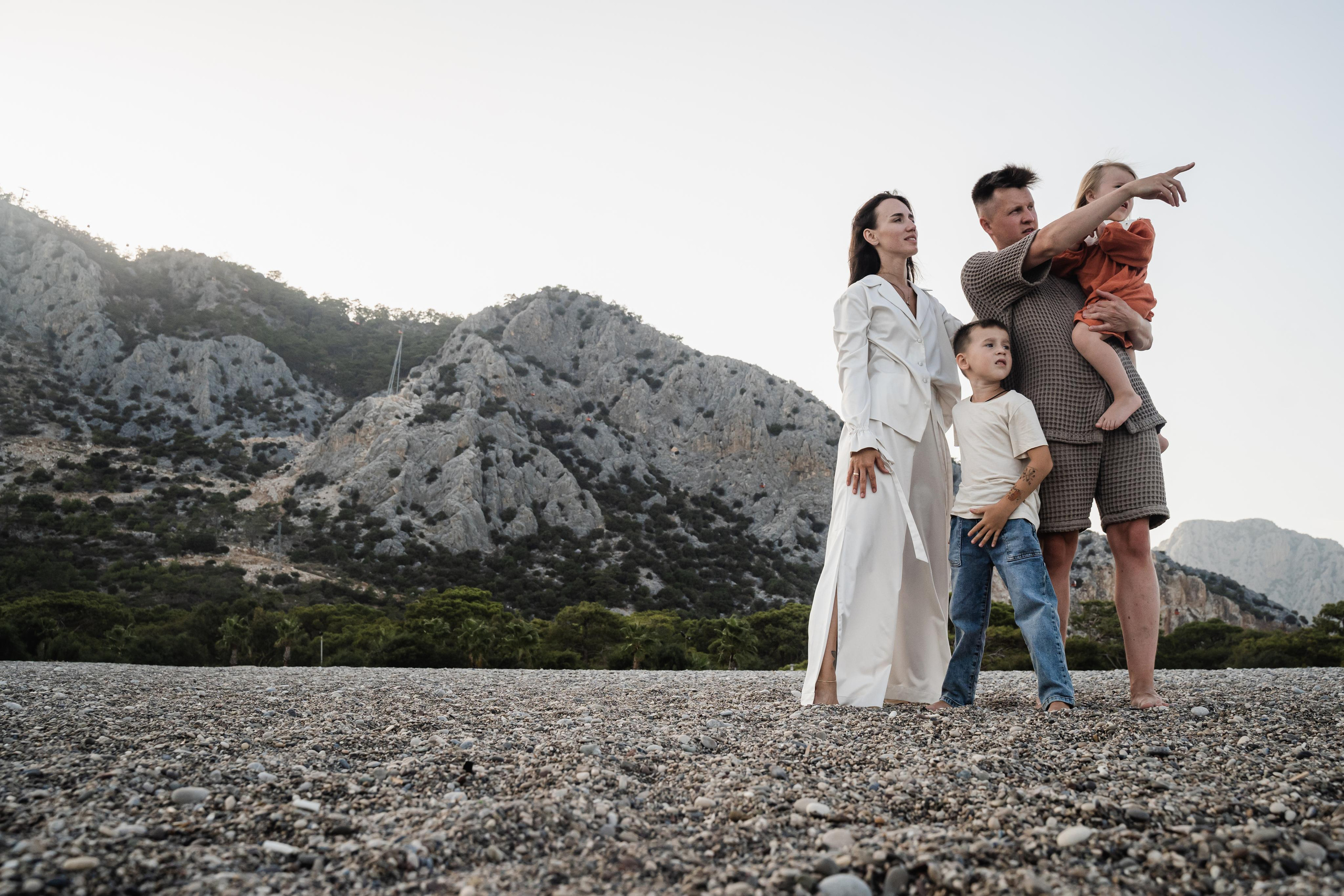 Hearts of four. Wedding & Documentary Photographer based in Nuremberg — available across Europe & Turkey | Vitalii Nasonov