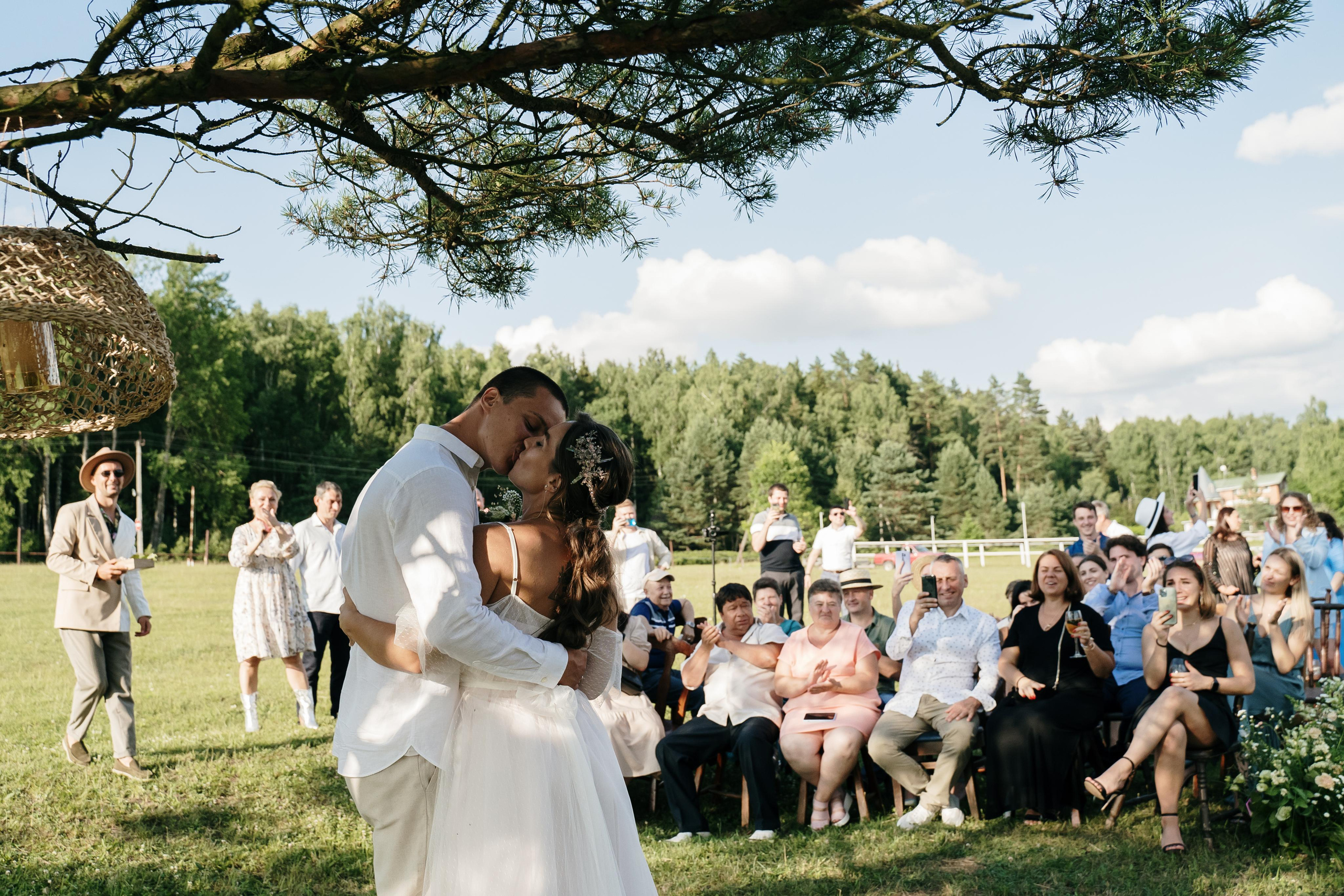 River Club Wedding. Wedding & Documentary Photographer based in Nuremberg — available across Europe & Turkey | Vitalii Nasonov