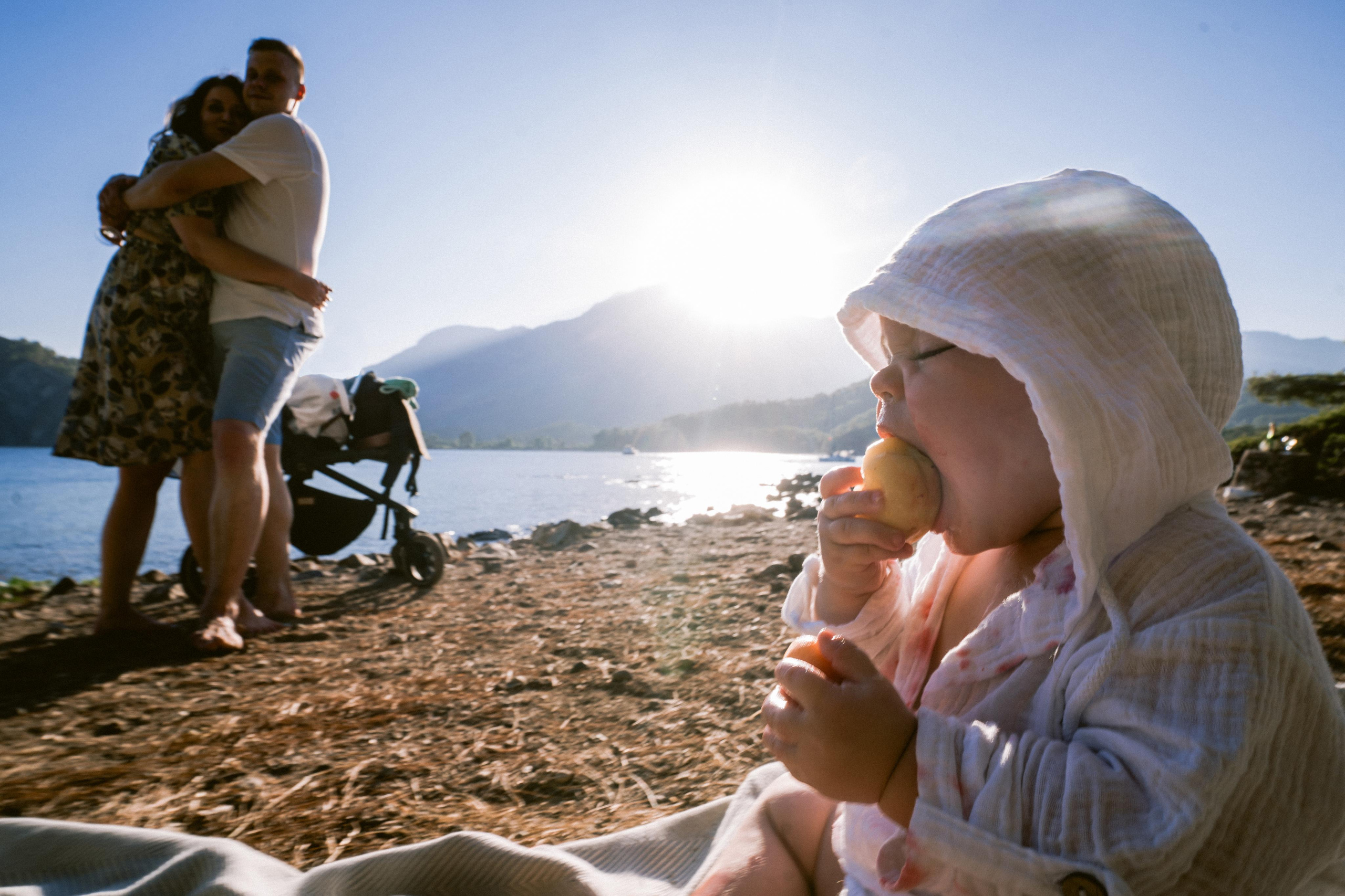 Sour strawberries in Phaselis. Kemer. Wedding & Documentary Photographer based in Nuremberg — available across Europe & Turkey | Vitalii Nasonov
