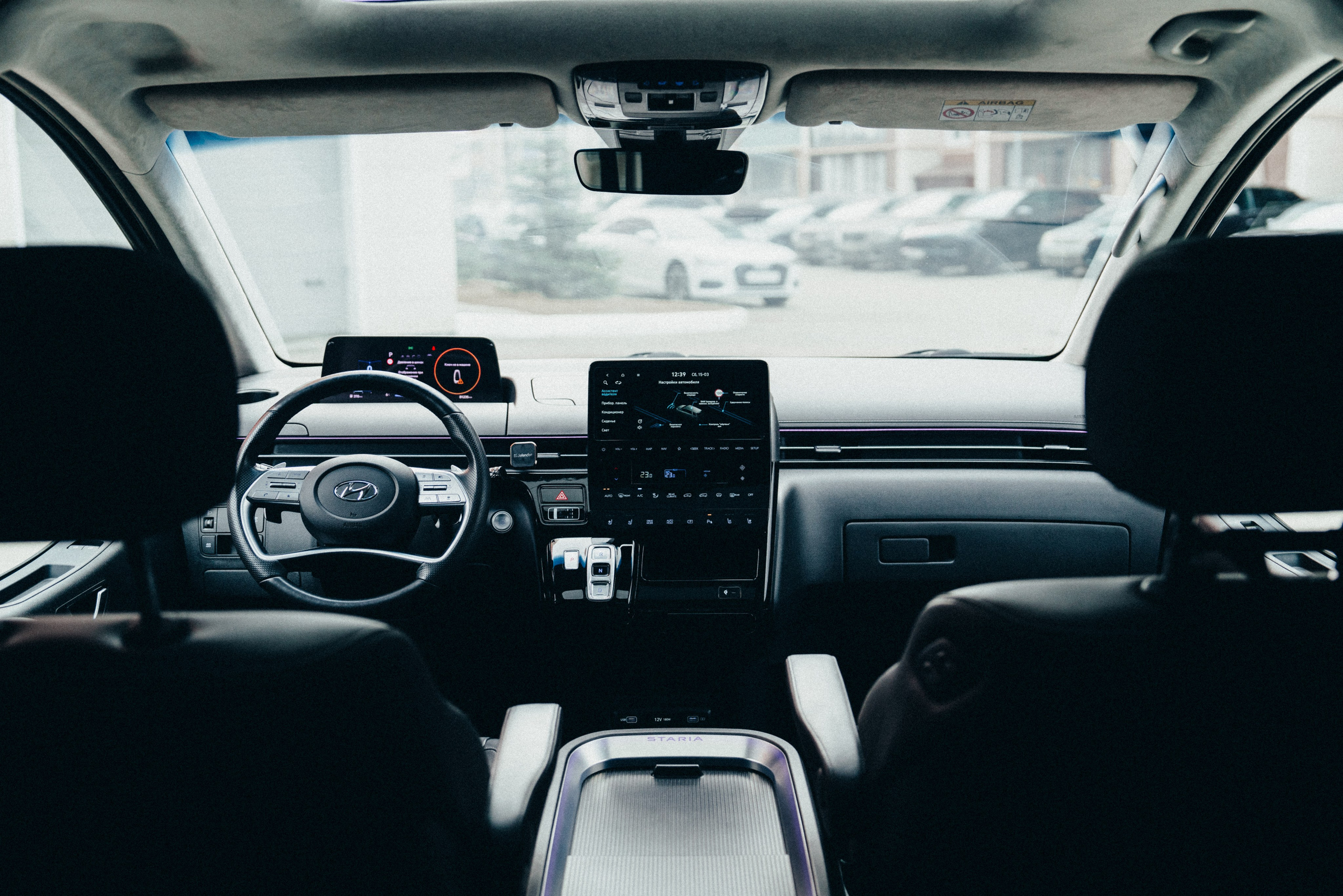 Hyundai Staria. Идеальные портреты для соцсетей — Фотограф Ленар