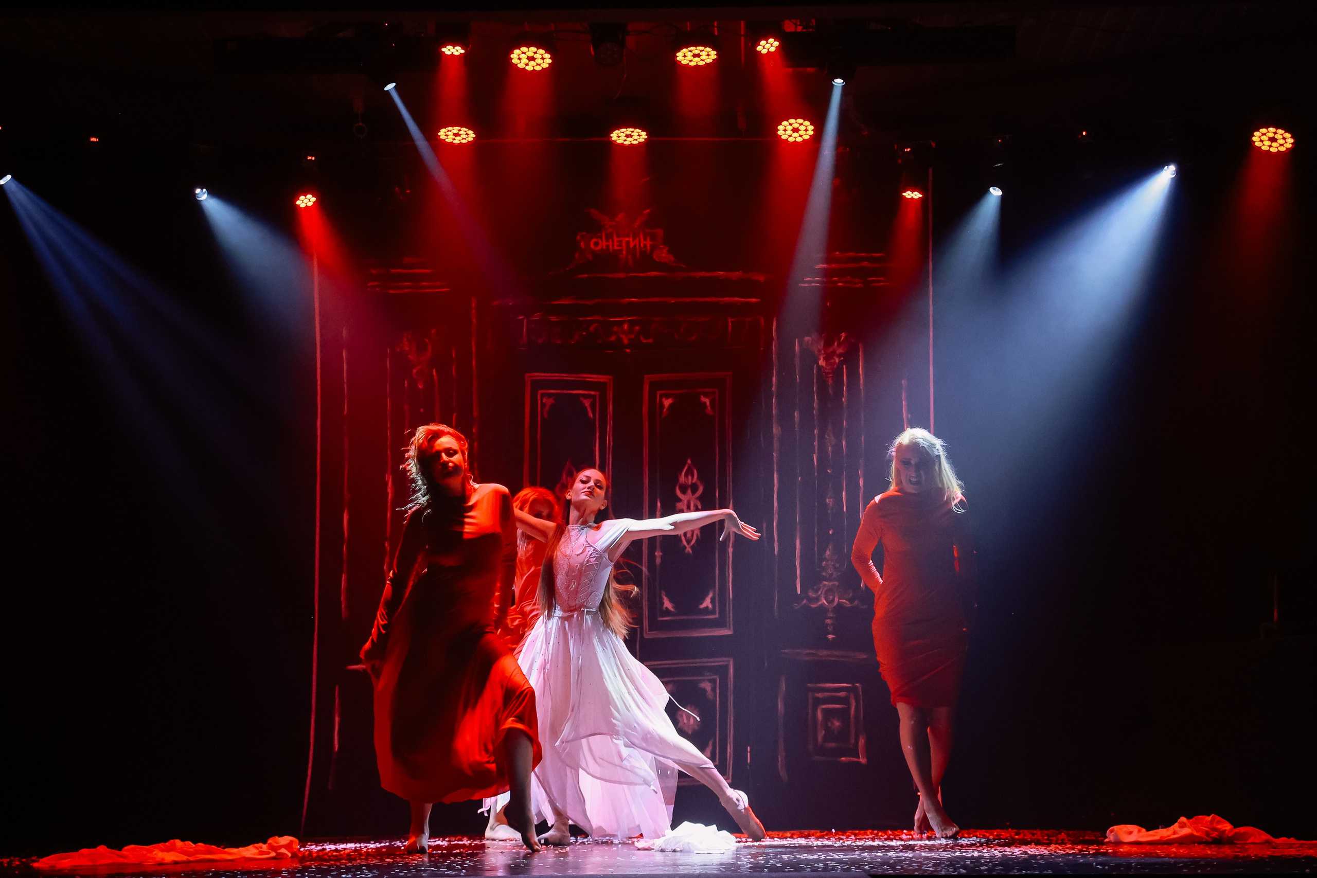 Пластический спектакль Онегин _ IVEX. Фотограф Юлия Мальцева