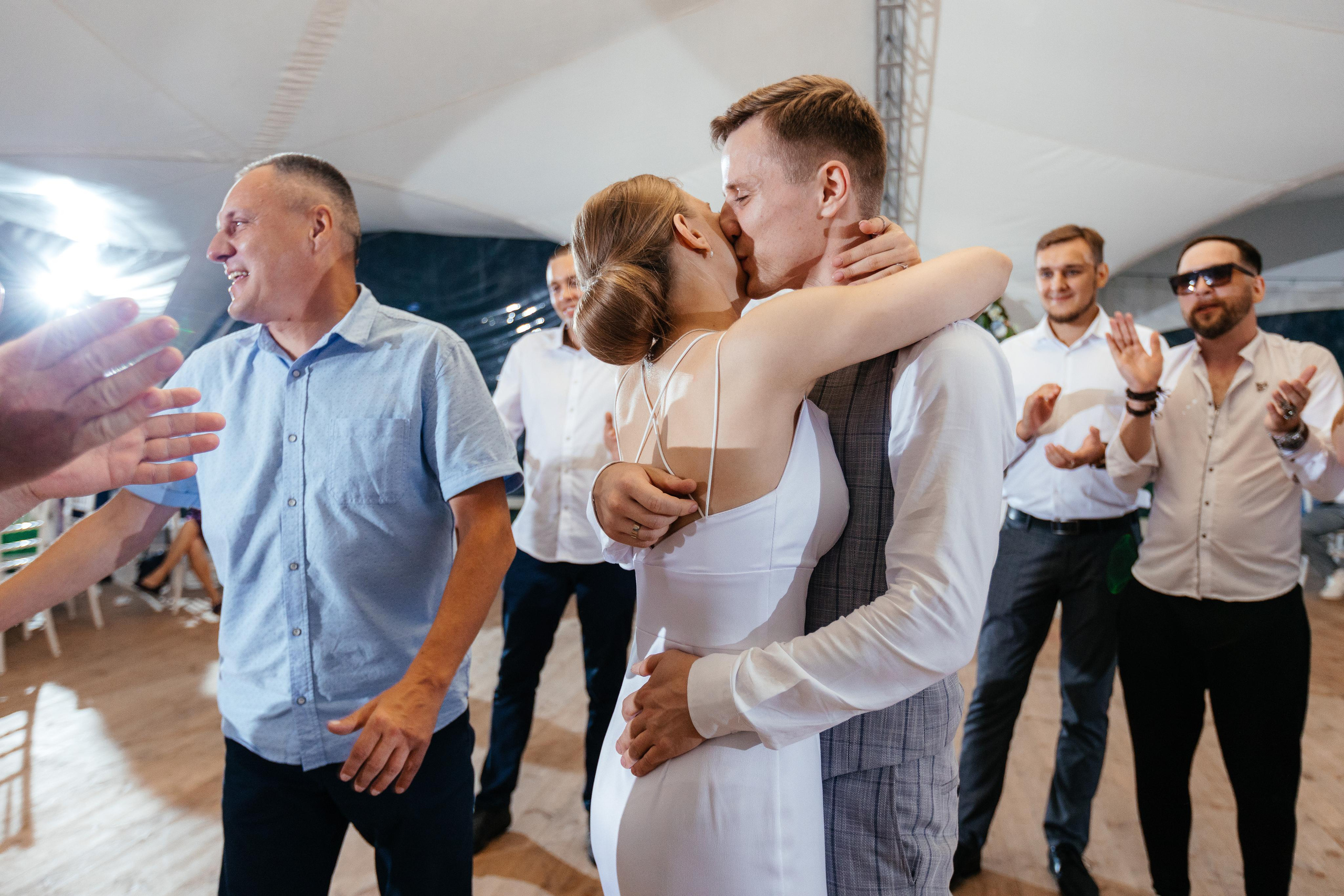 Екатерина и Артем. Свадебный и репортажный фотограф Евгений Петров