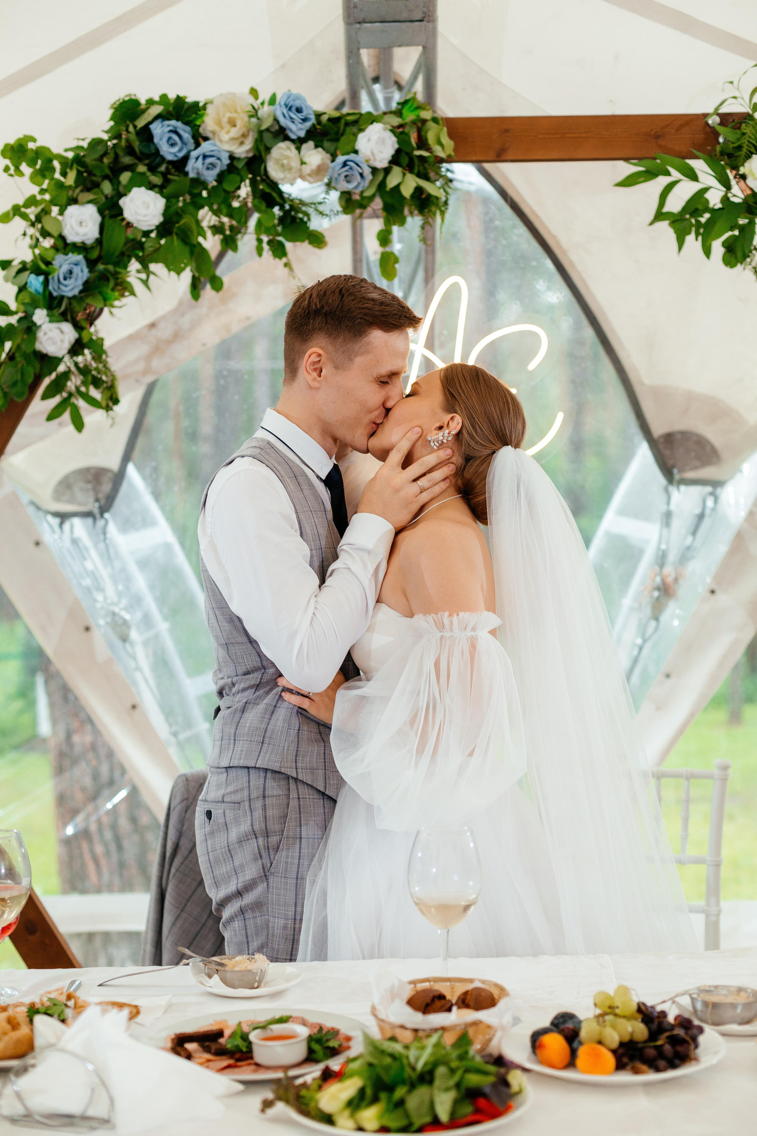 Екатерина и Артем. Свадебный и репортажный фотограф Евгений Петров