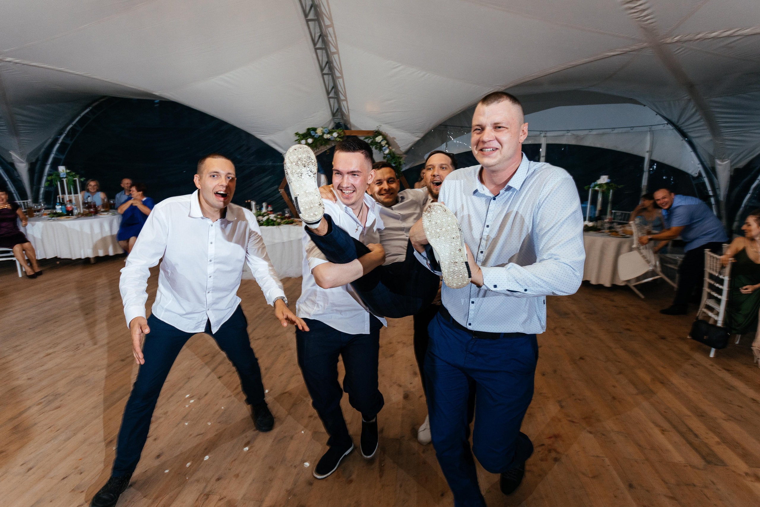 Екатерина и Артем. Свадебный и репортажный фотограф Евгений Петров