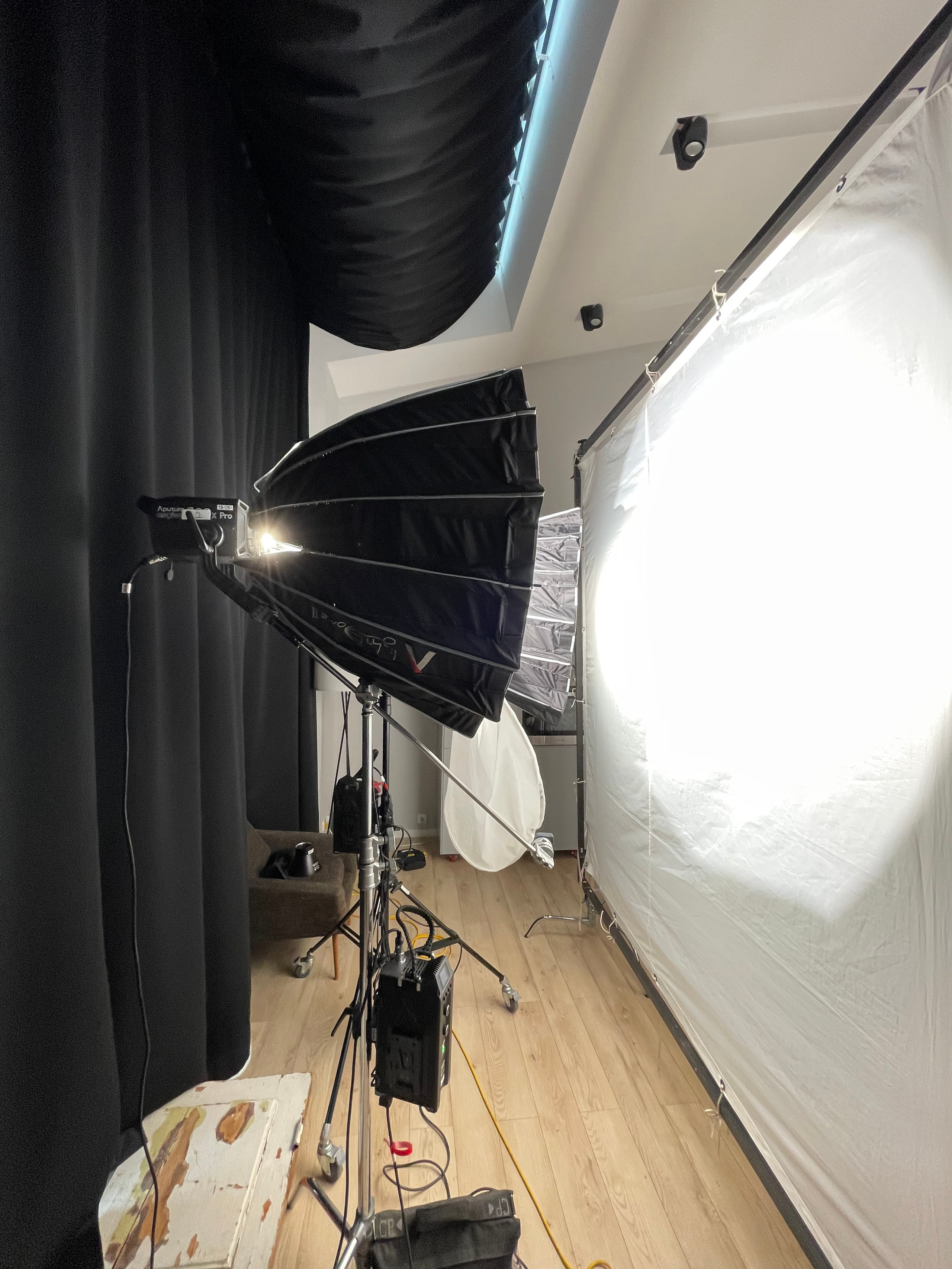 BACKSTAGE GALLERY. «MAK FLAME»