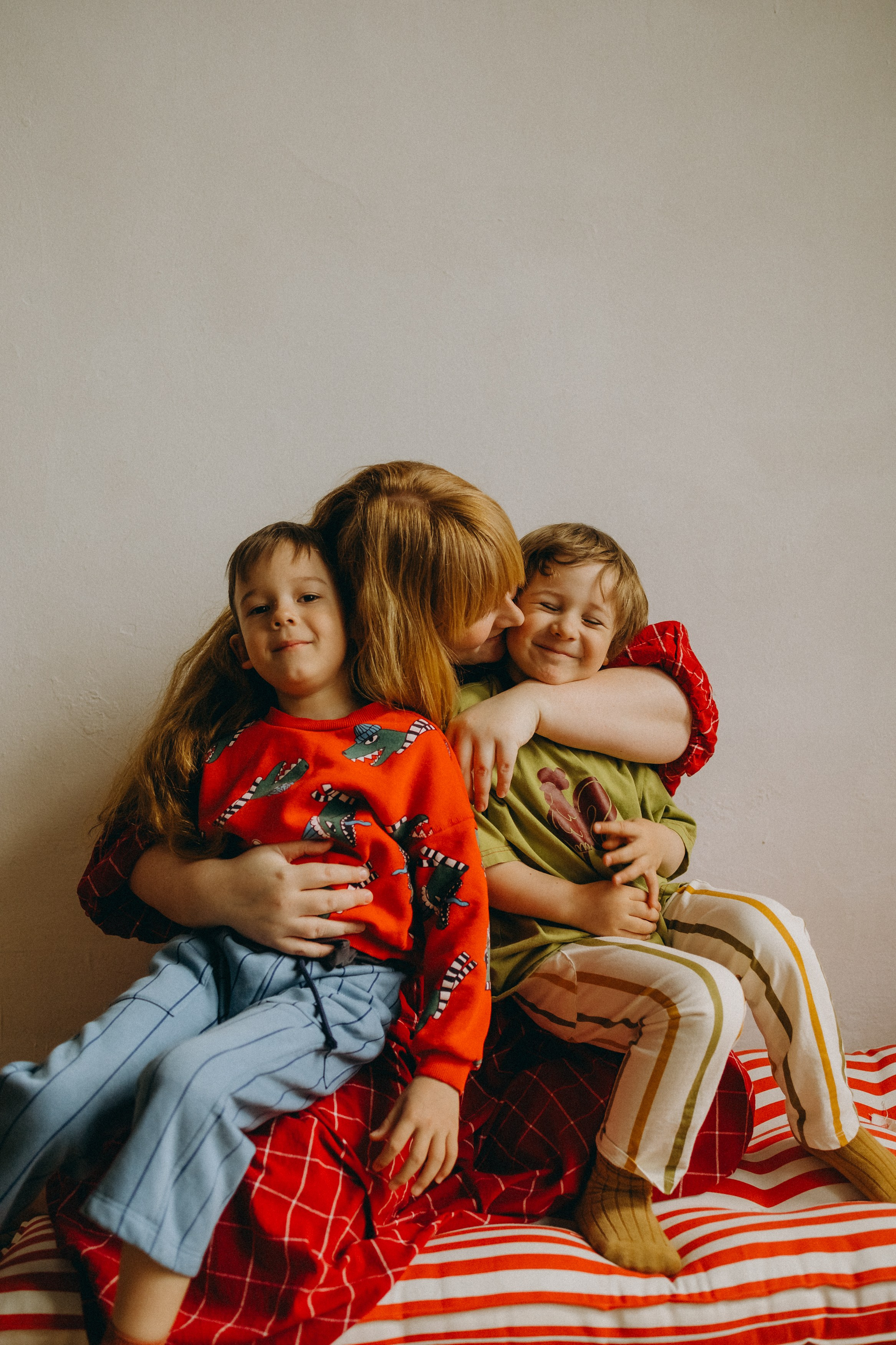 Лиля, Роберт, Адриан. Главная