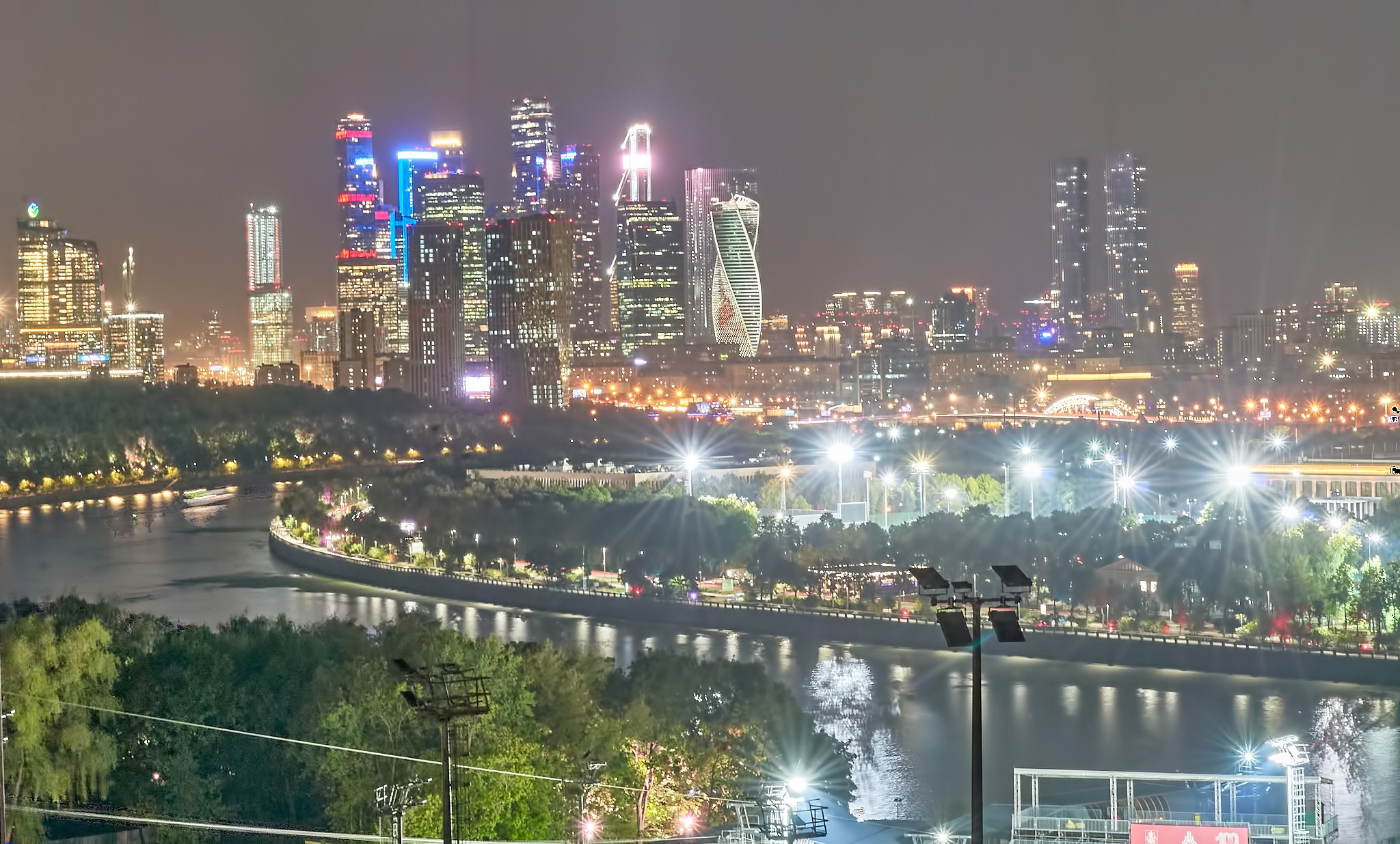 Ночная фотомагия: зачарованные города и таинственная природа. Координаты красоты — география в фокусе