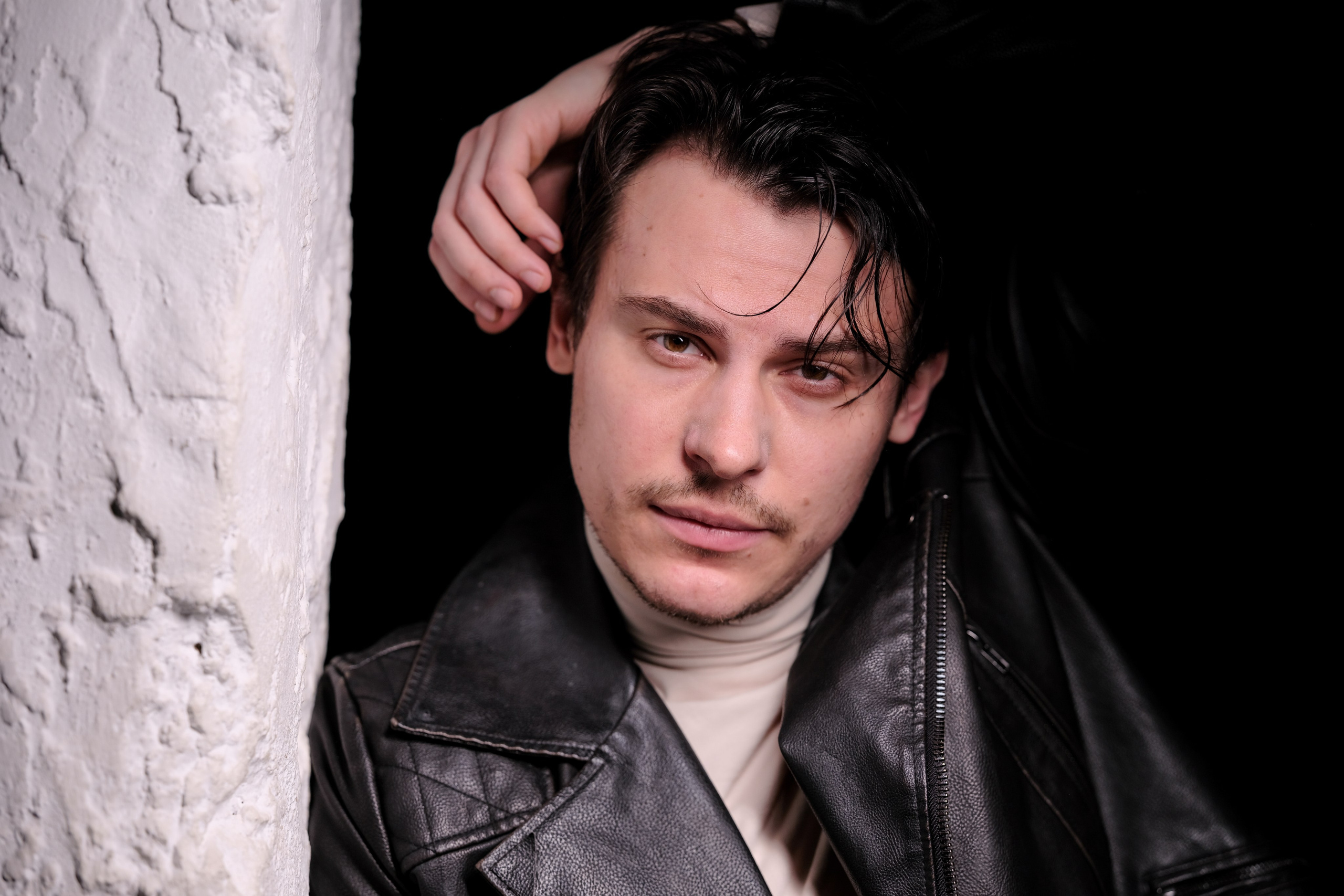 Сергей. Фотограф в Москве и Праге: индивидуальные портреты, парные фотосессии