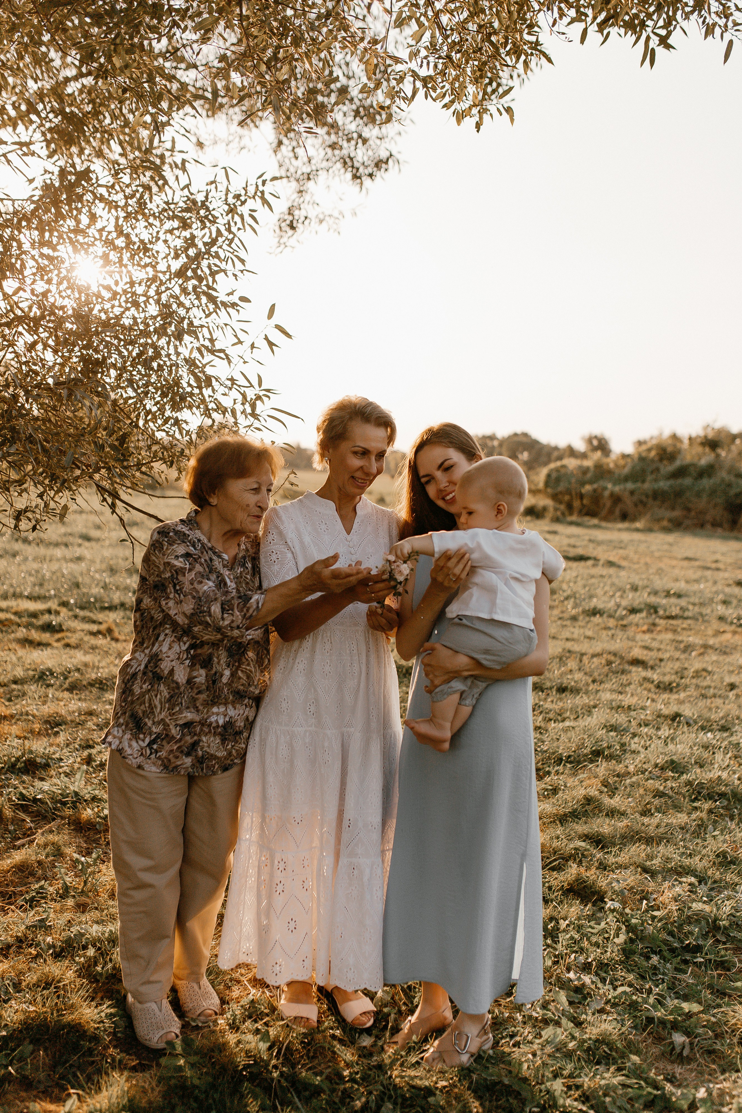 4 поколения. Семейный фотограф Губкин/Старый Оскол
