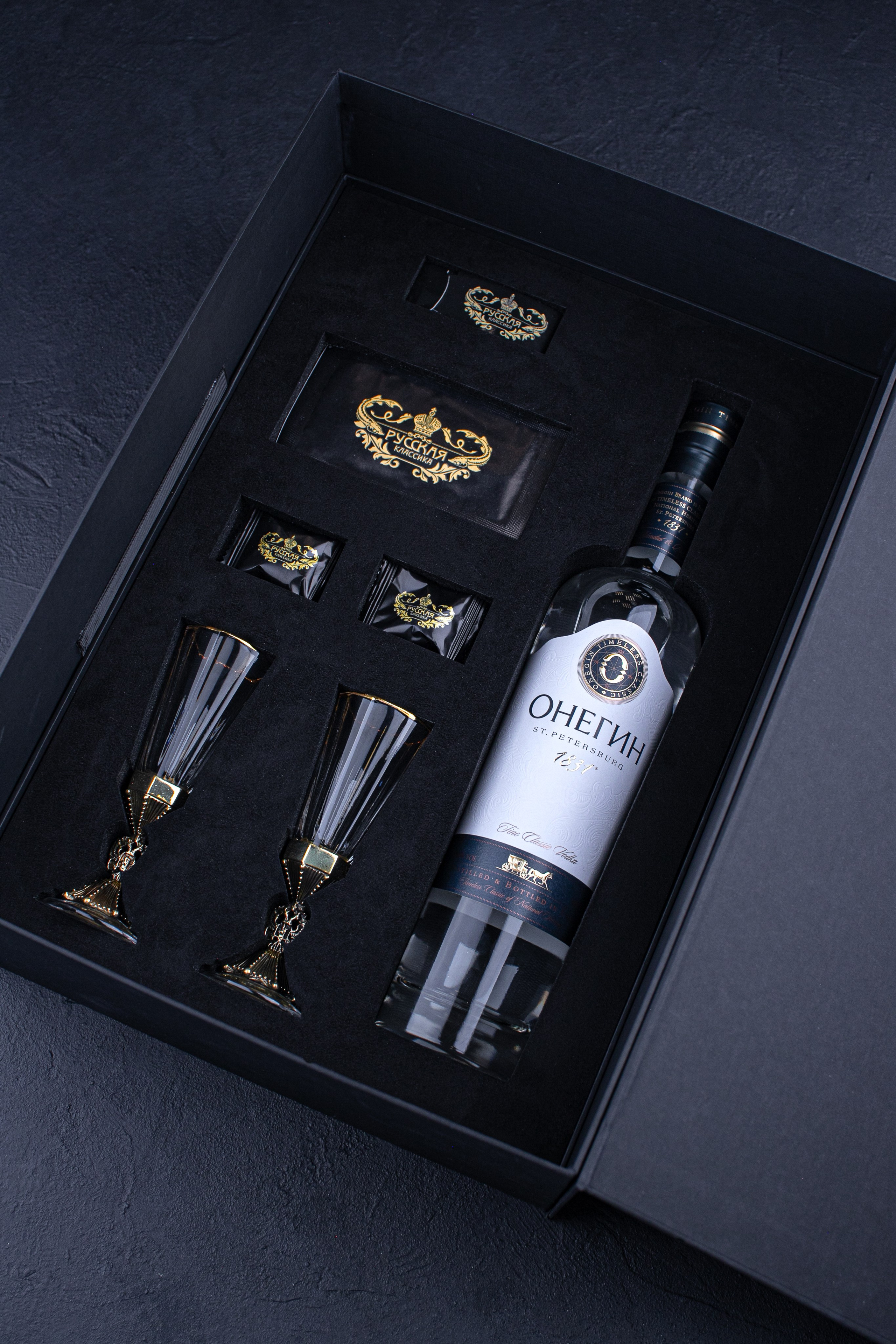 Черная икра «Русская Классика». Фуд фотограф. Съемка еды в Москве