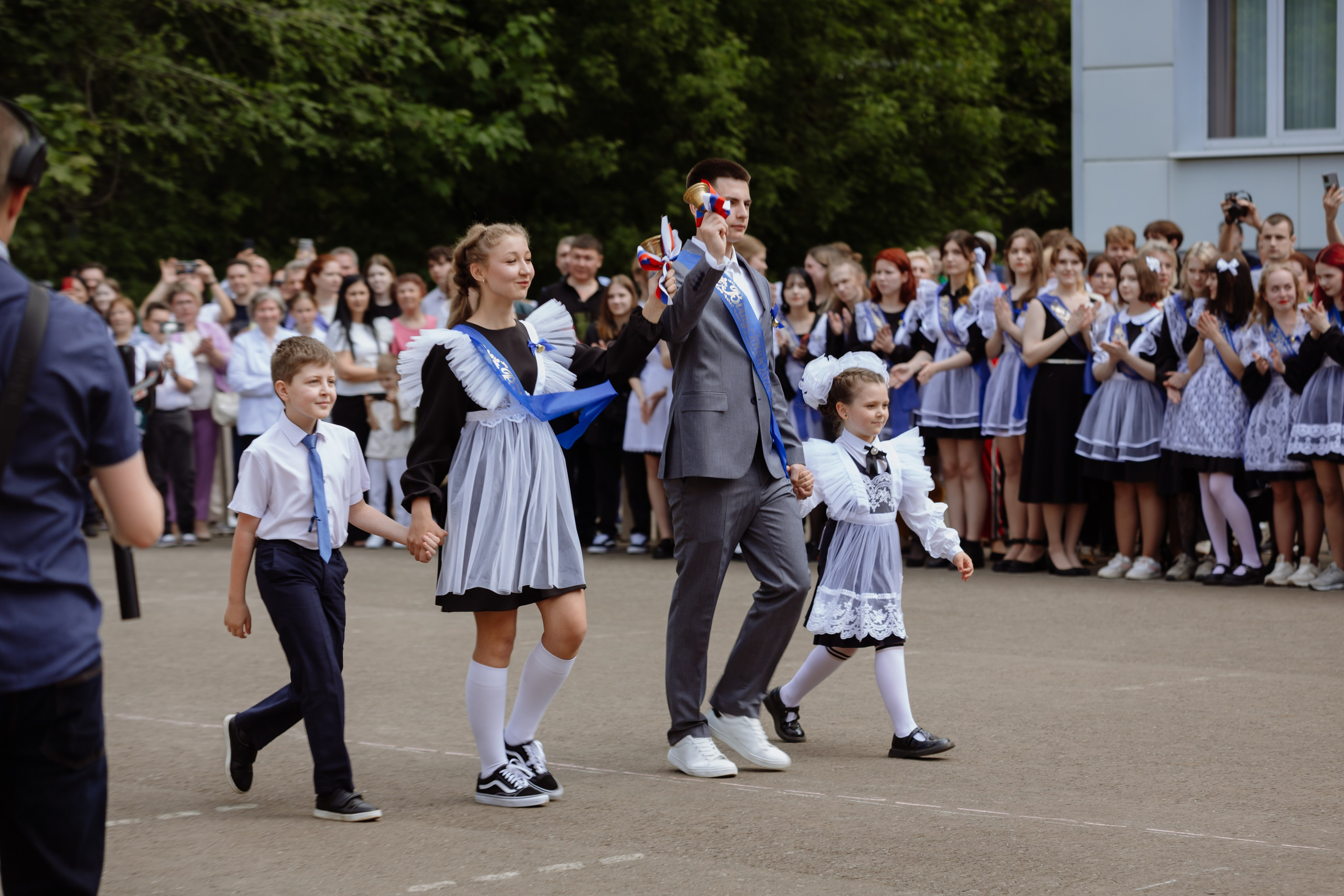 Последний звонок 2024 (3 часа фотосъемки). Профессиональный фотограф Надежда Антонова