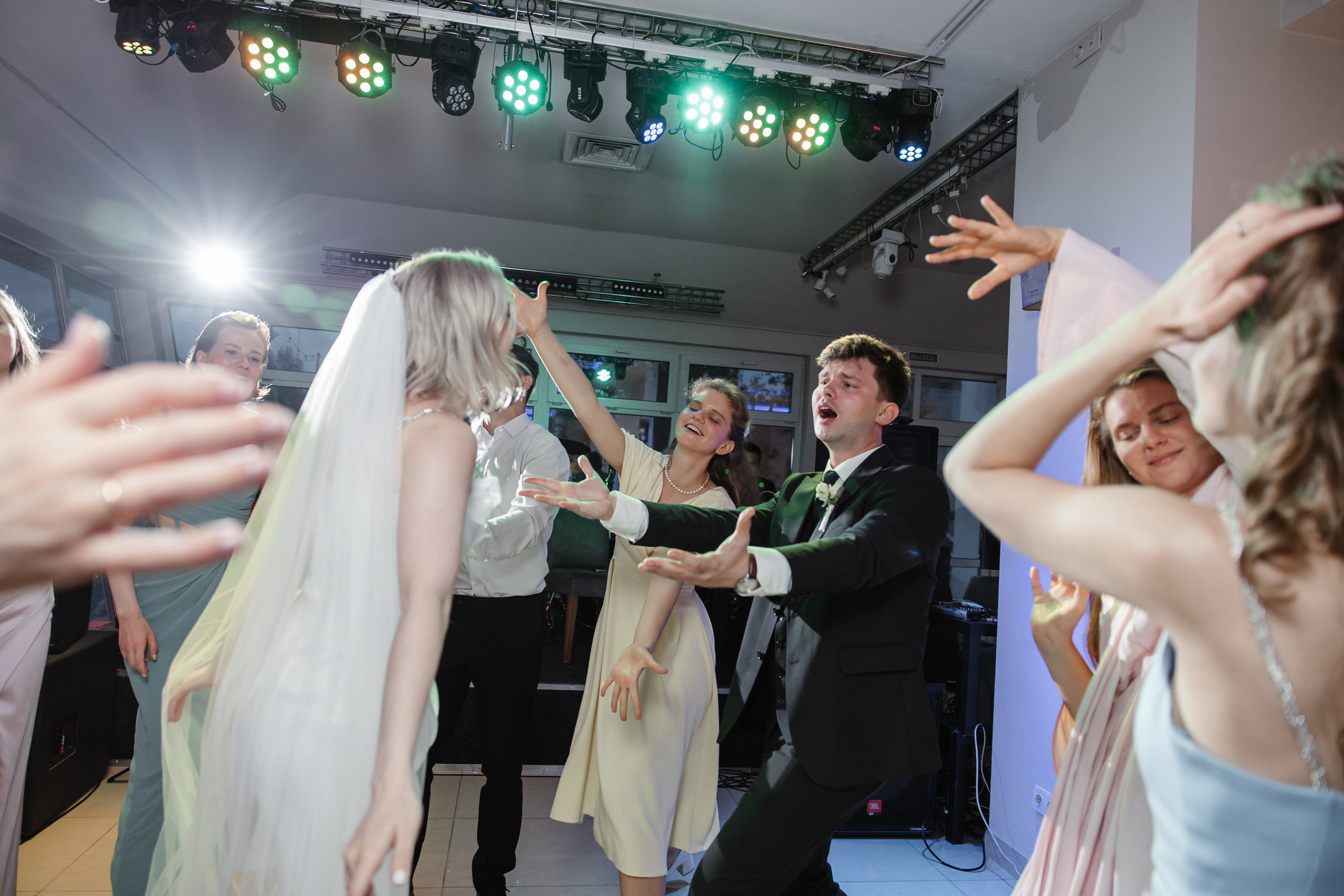 Фото + Видео. Фотограф, видеограф на свадьбу в Москве Никита Назаров