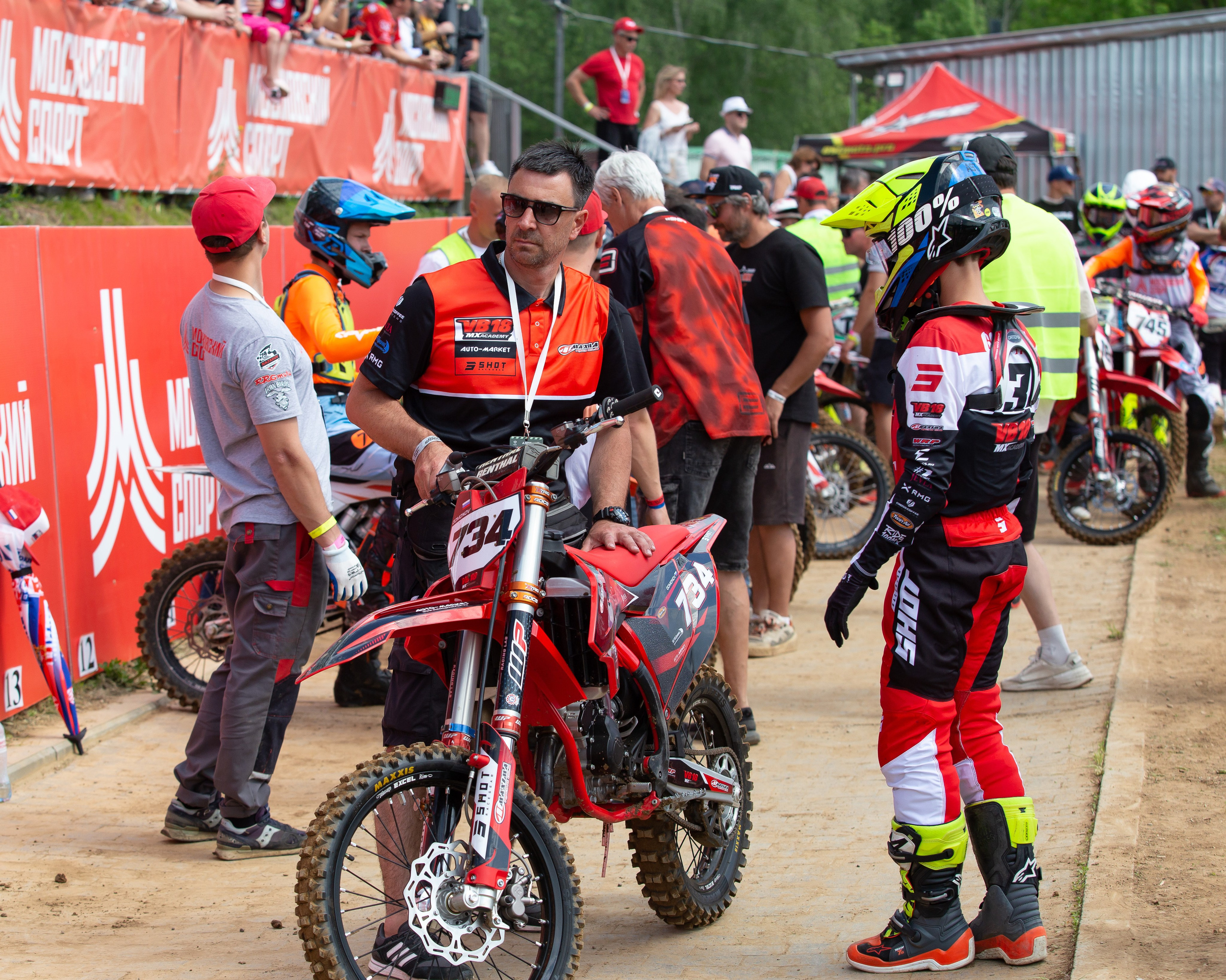 Чемпионат Москвы по суперкроссу 2025. Репортажный фотограф в Москве