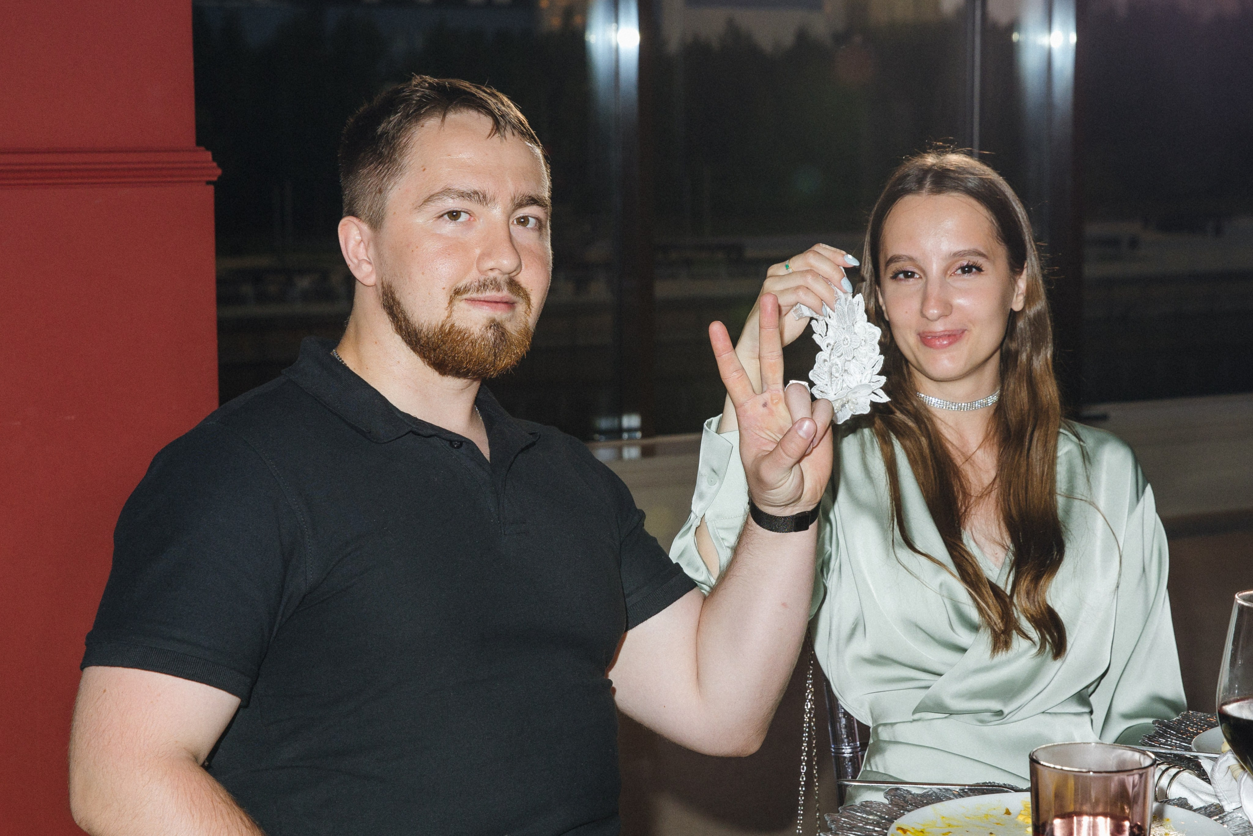 Банкет (Ксения & Никита). Свадебные фотографы в г. Сургут Маркова Наталья и Замахина Елена