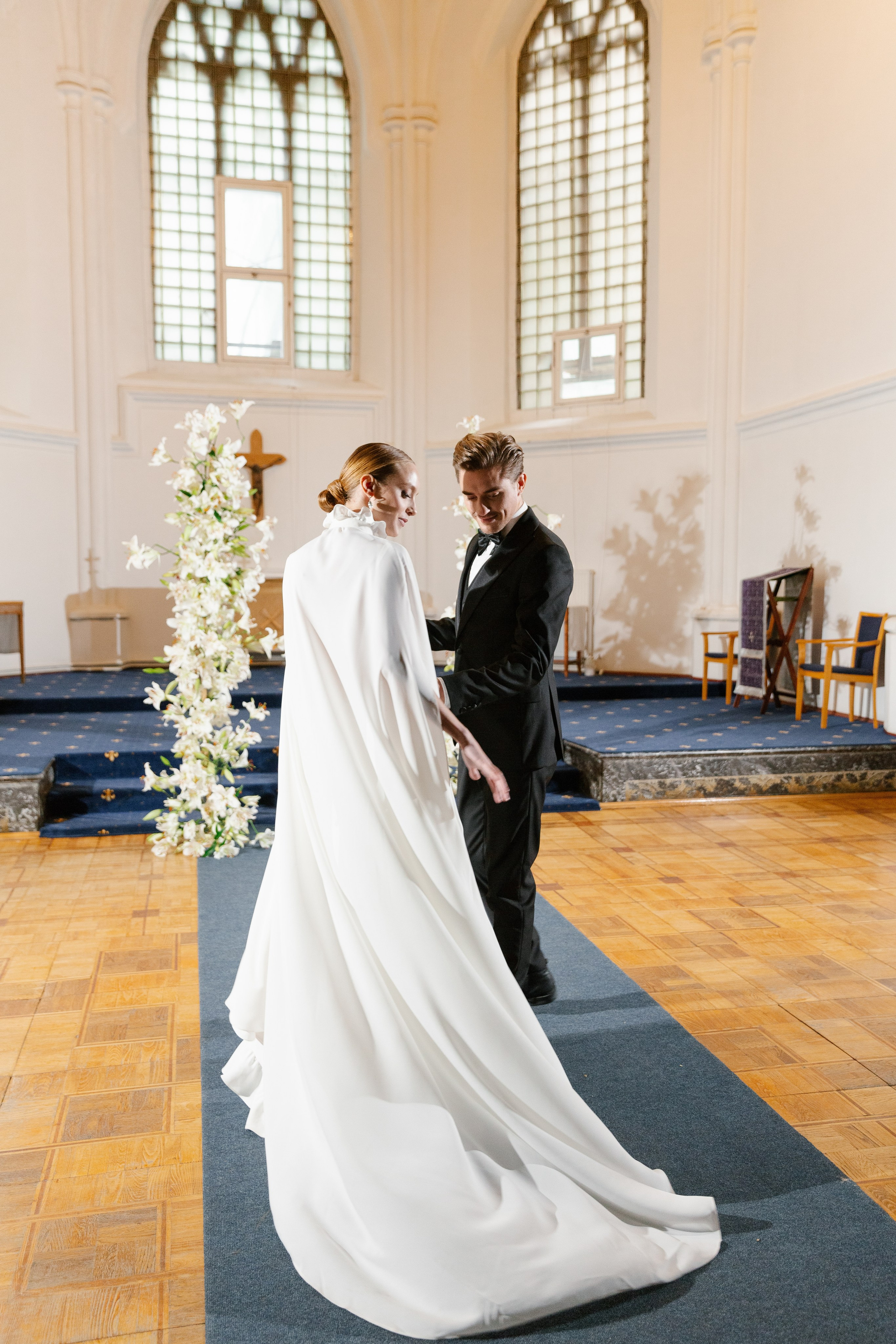 Съёмка в католической церкви. Свадебный фотограф Полина Панина