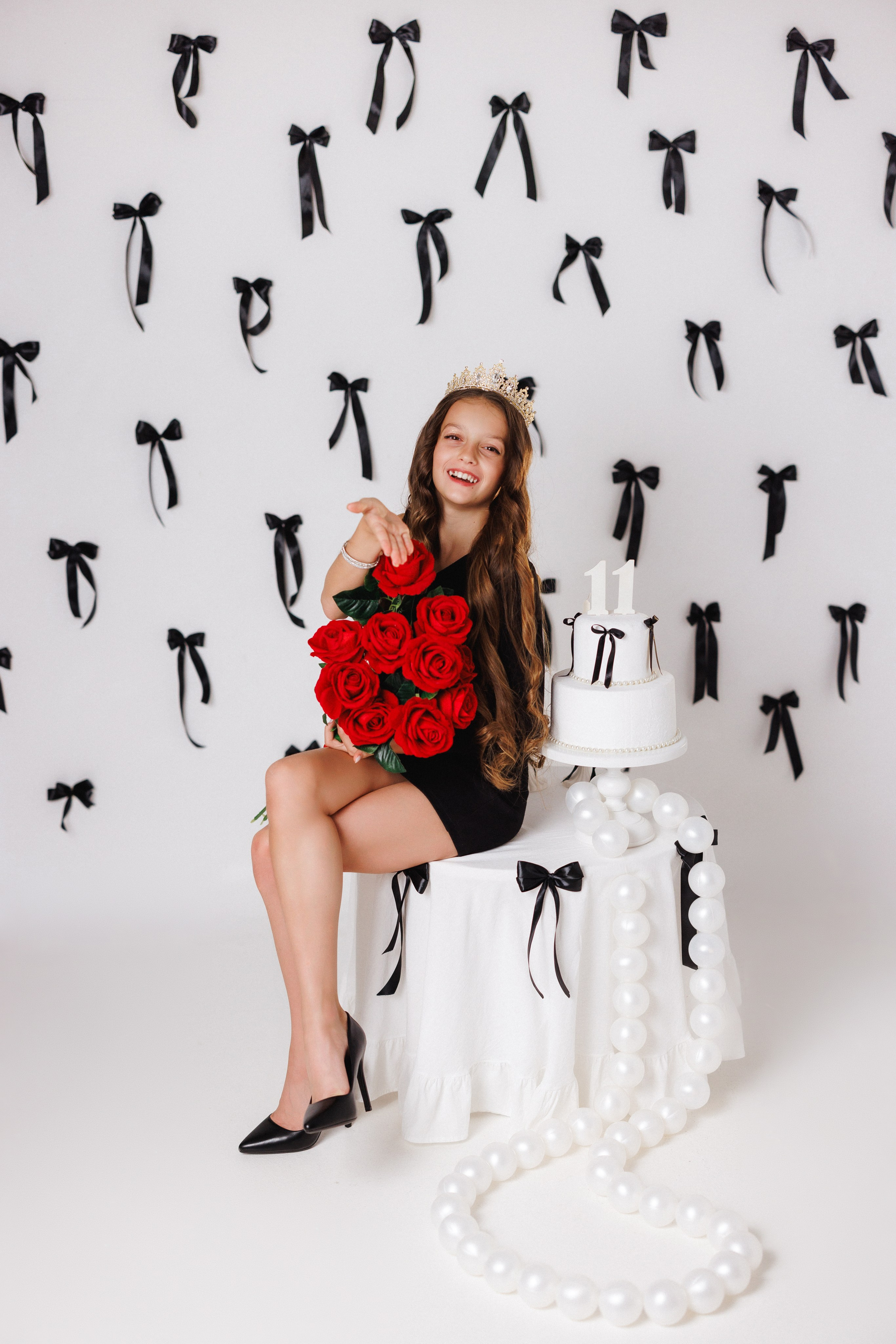 Детская фотосессия к Дню рождения для девочек, фотостудия «Антураж». Семейный и детский фотограф в Краснодаре Анна Трашкова