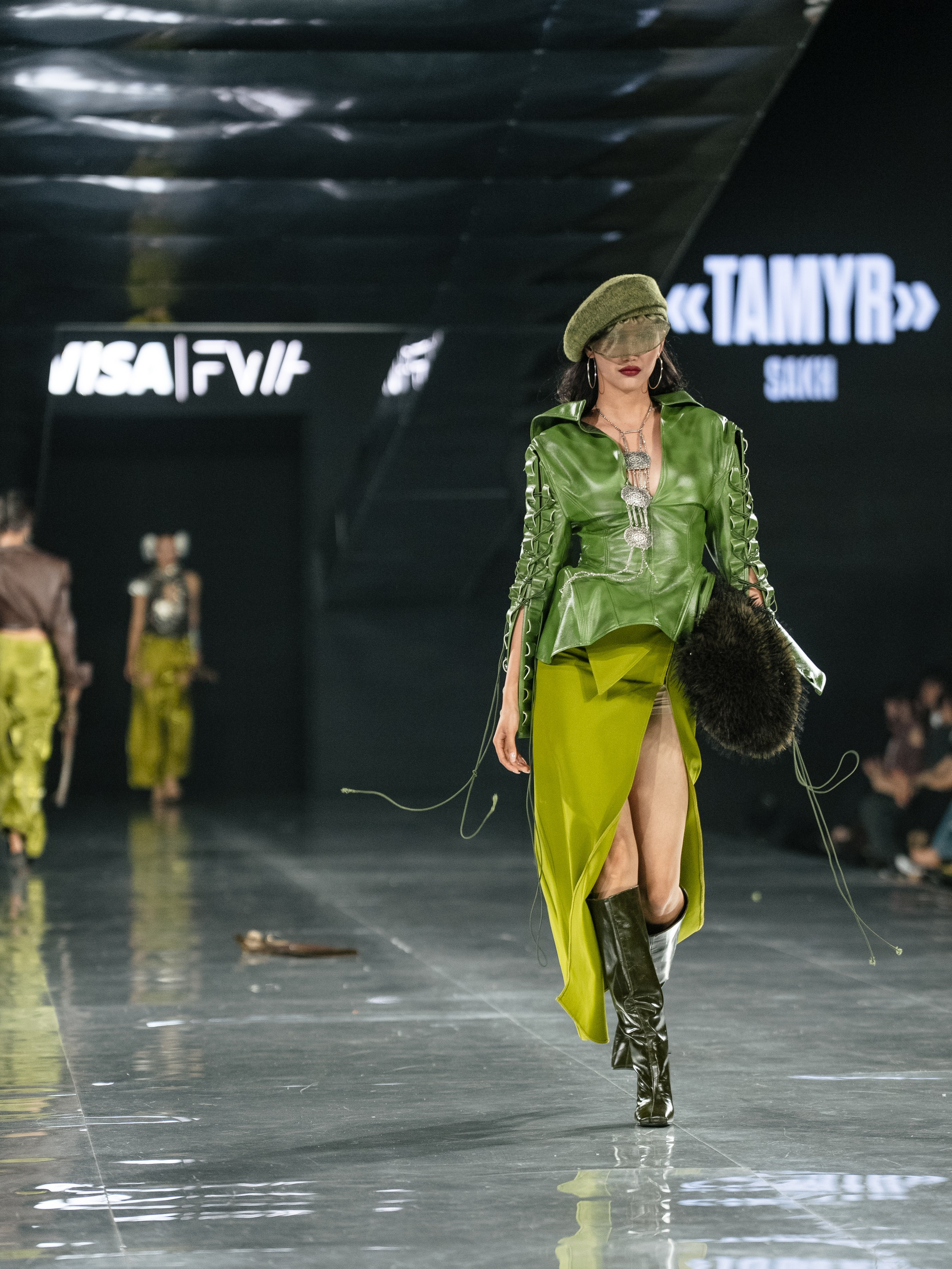 Visa Fashion Week SAKH. Сайт Алматинского НЮ АРТ, будуар и фэшн фотографа Дениса Карпенко
