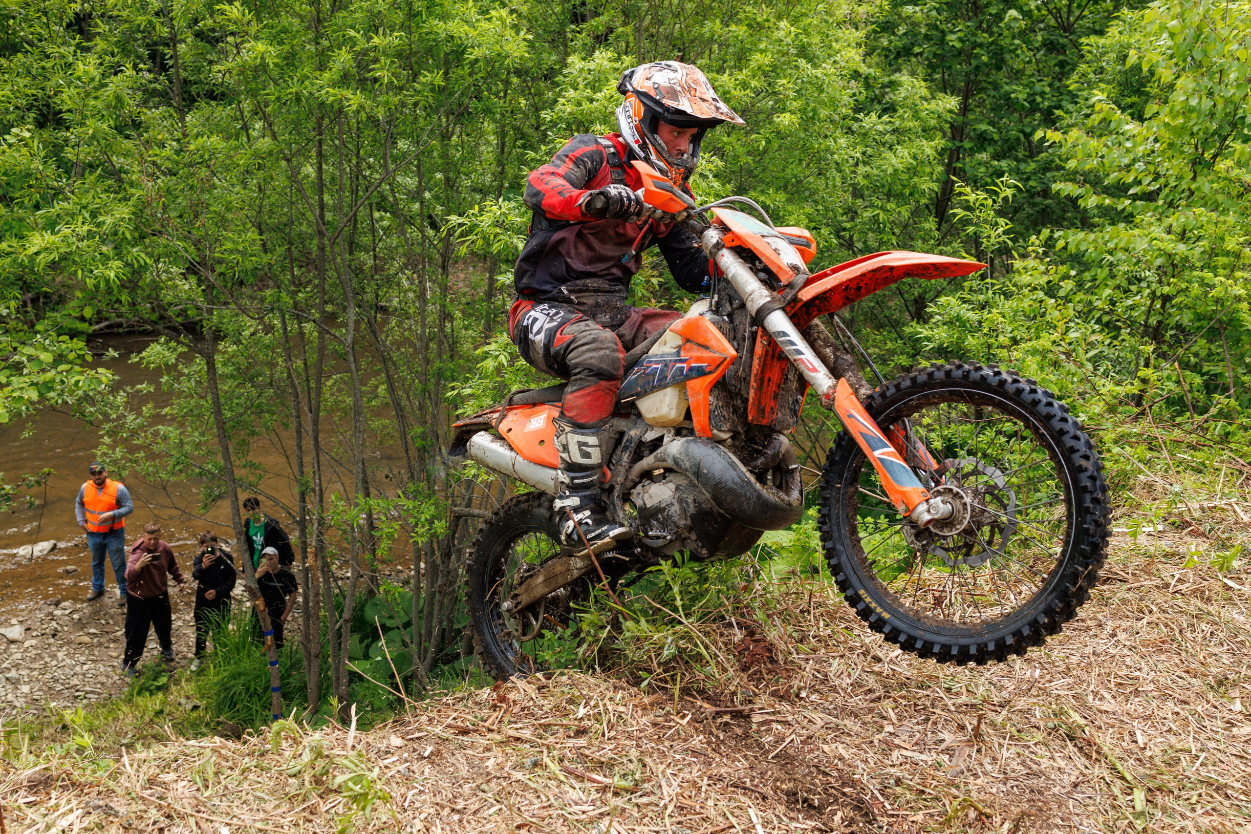 SET Project 2025. Свадебный, семейный и репортажный фотограф в Южно-Сахалинске Артур Петросян