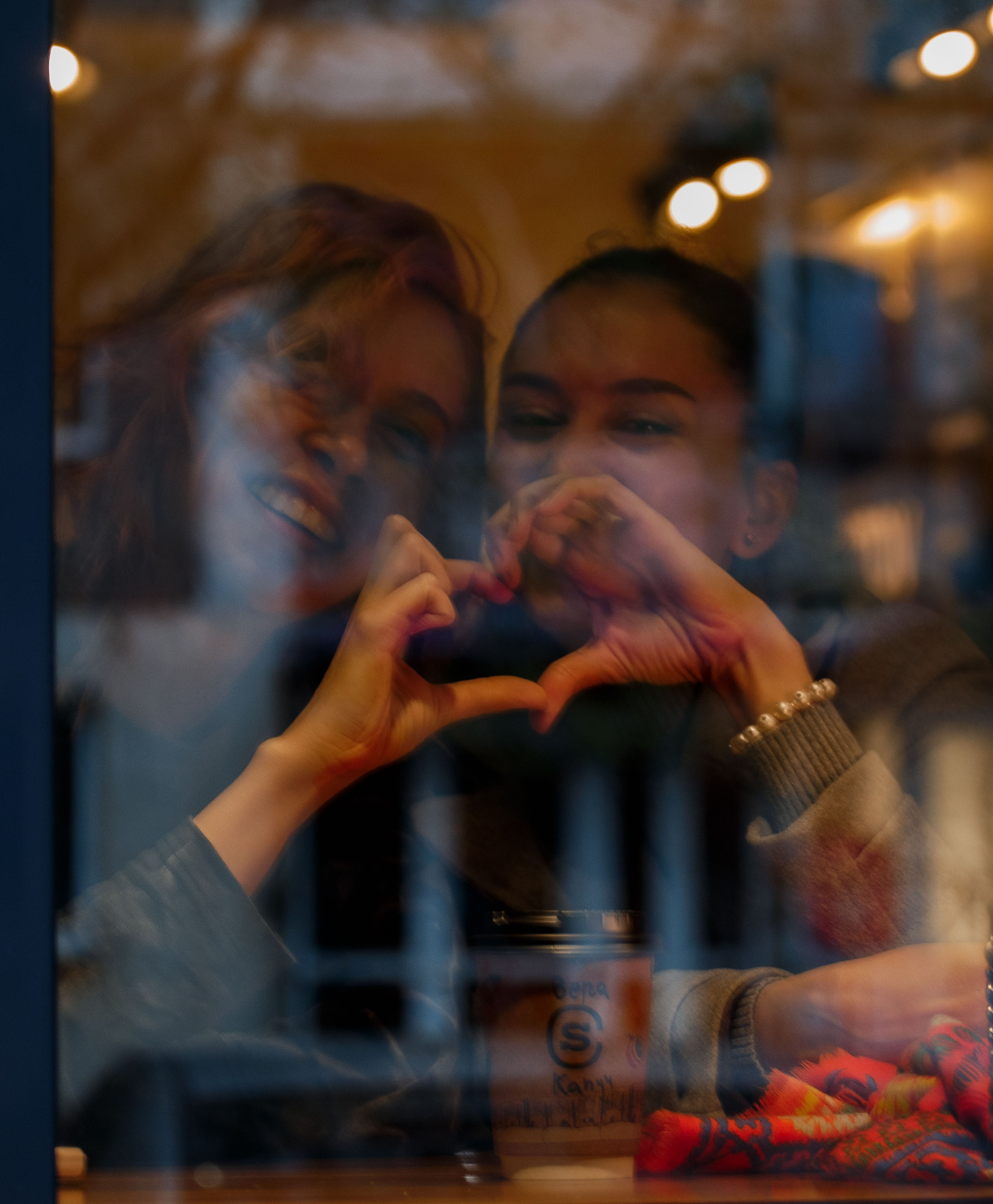 Фотосессия в формате прогулки-подглядывания. Фотограф Екатерина Козловская