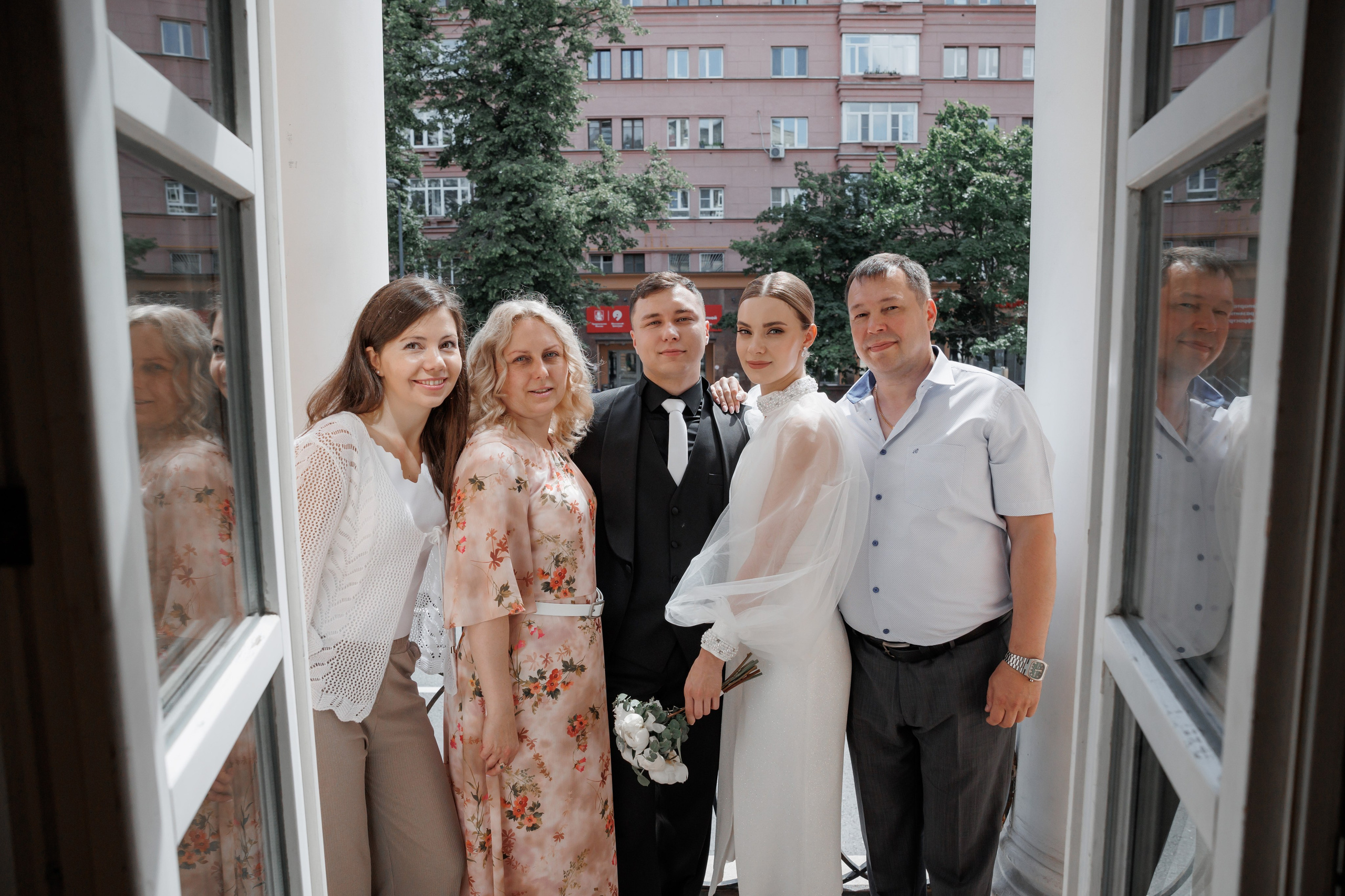 Анна и Сергей, Особняк Муравьевых-Апостолов, прогулка по ВДНХ, ресторан «Домик в саду». Свадебный и репортажный фотограф (Москва, Королев и другие)