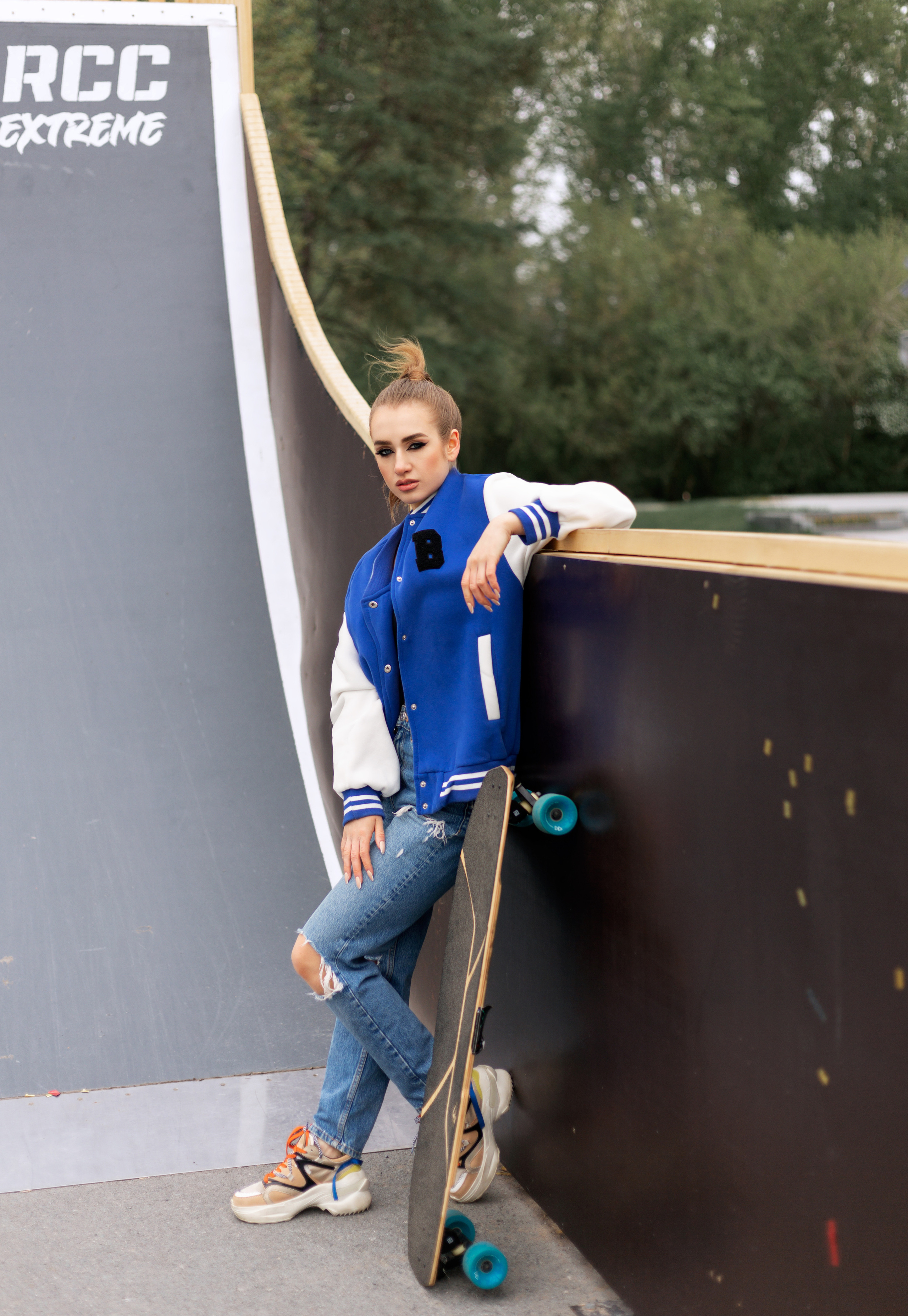 Женский портрет на природе. Женский и семейный фотограф в Екатеринбурге Маша Пруц