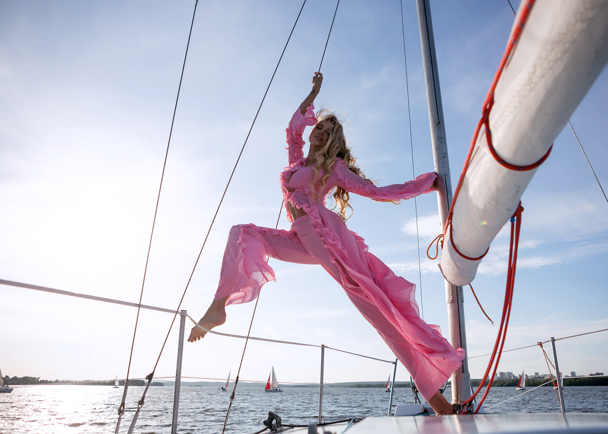 Олеся. Прогулка на яхте. Женский и семейный фотограф в Екатеринбурге Маша Пруц