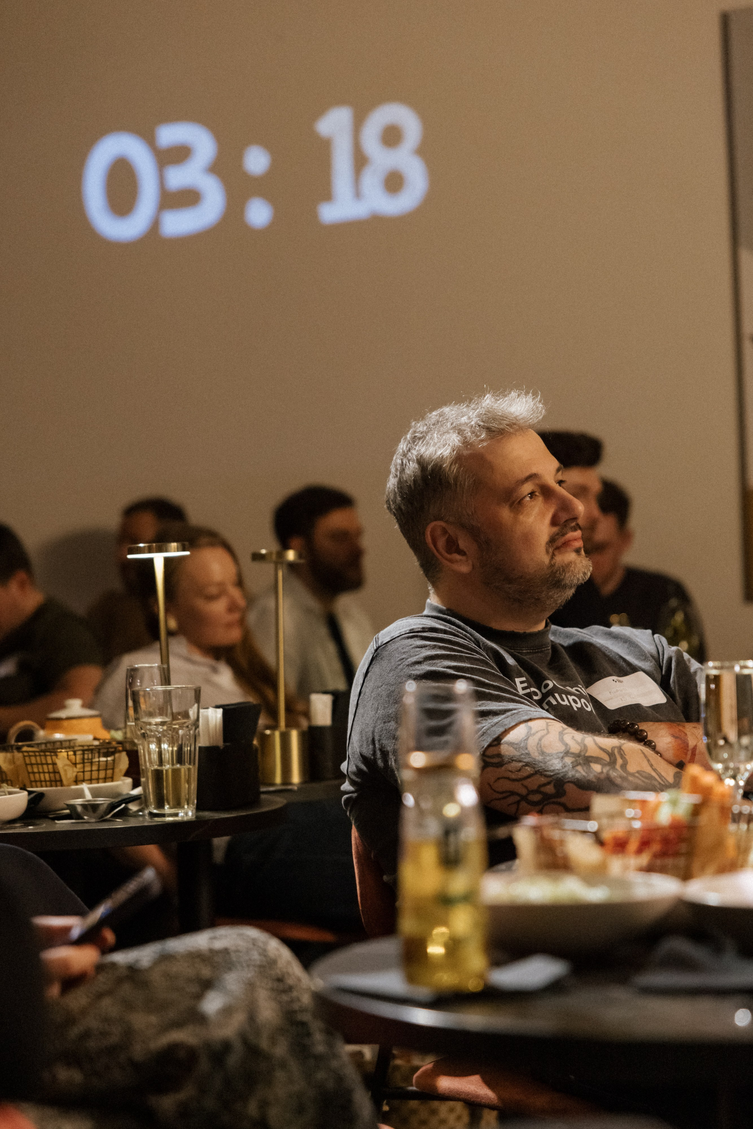 Очень сложные переговоры. South HUB