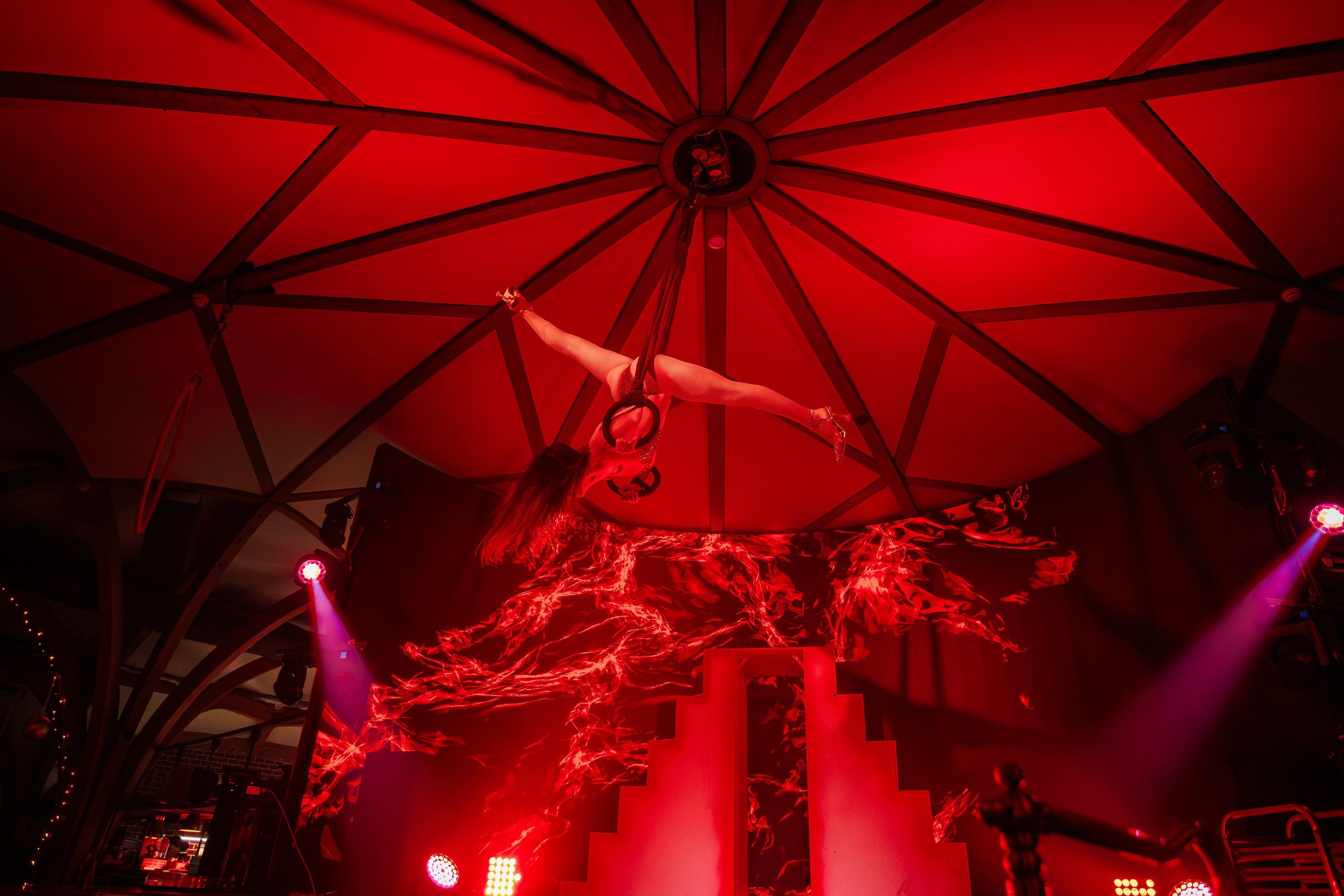 Городской корпоратив в PTIZZA_Ялта_29.12.2025. Аминов Руслан | Фотограф