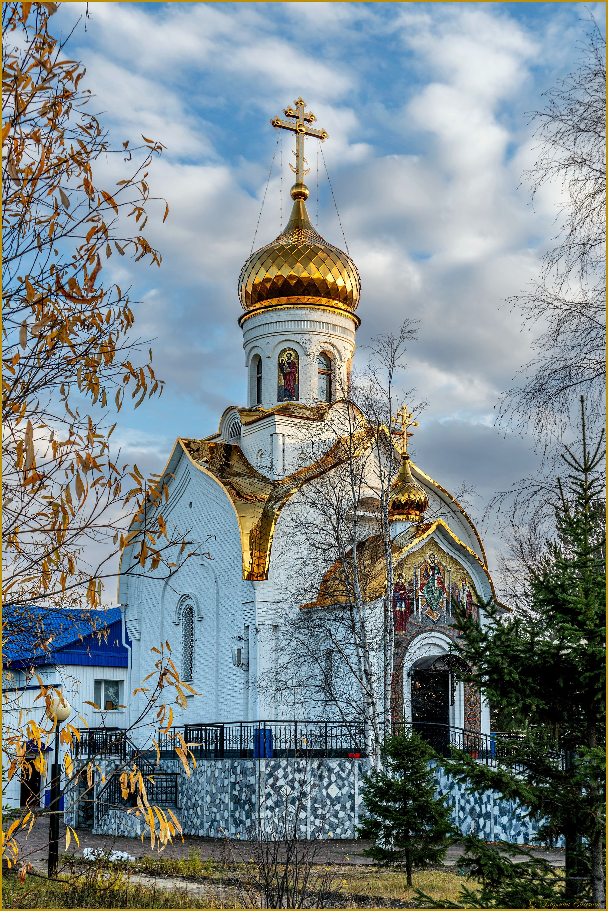 Храм святителя Луки (Войно-Ясенецкого). Фотограф в Сургуте Евгений Бармин