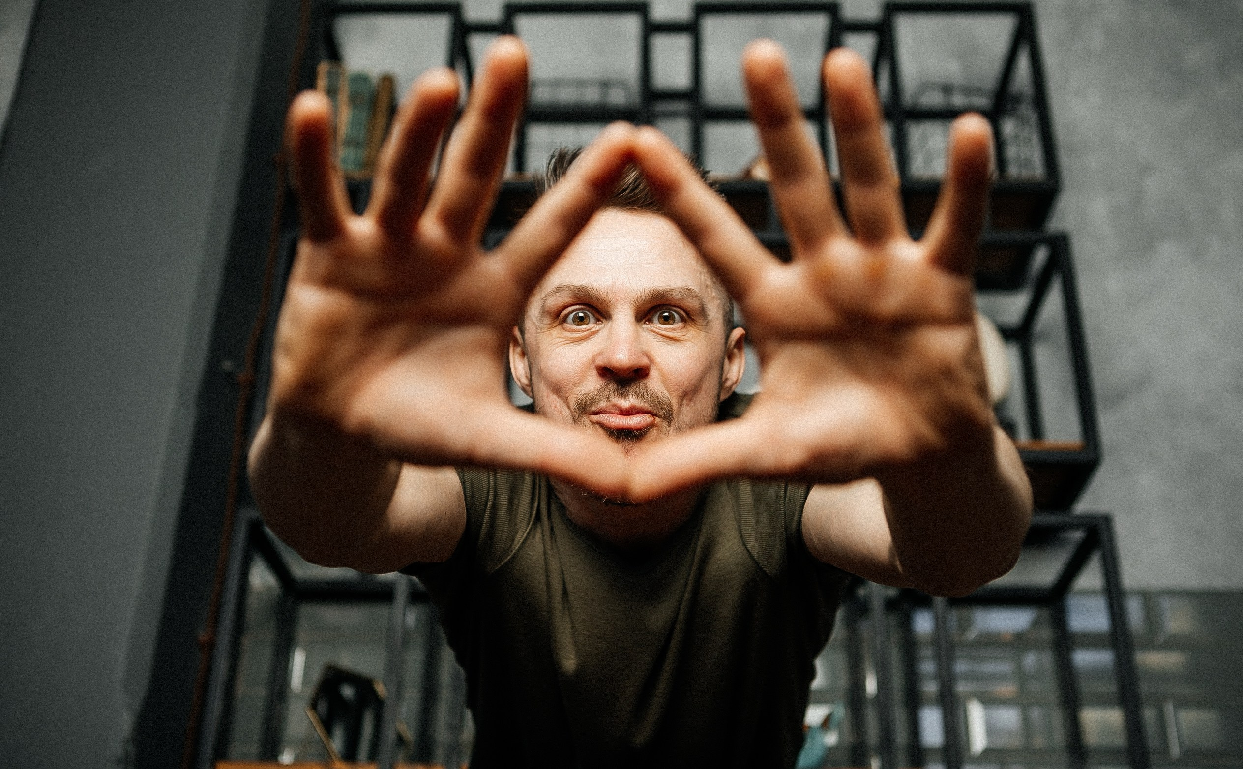 Студийная мужская съемка. Репортажный и свадебный фотограф в Санкт-Петербурге Романов Вадим