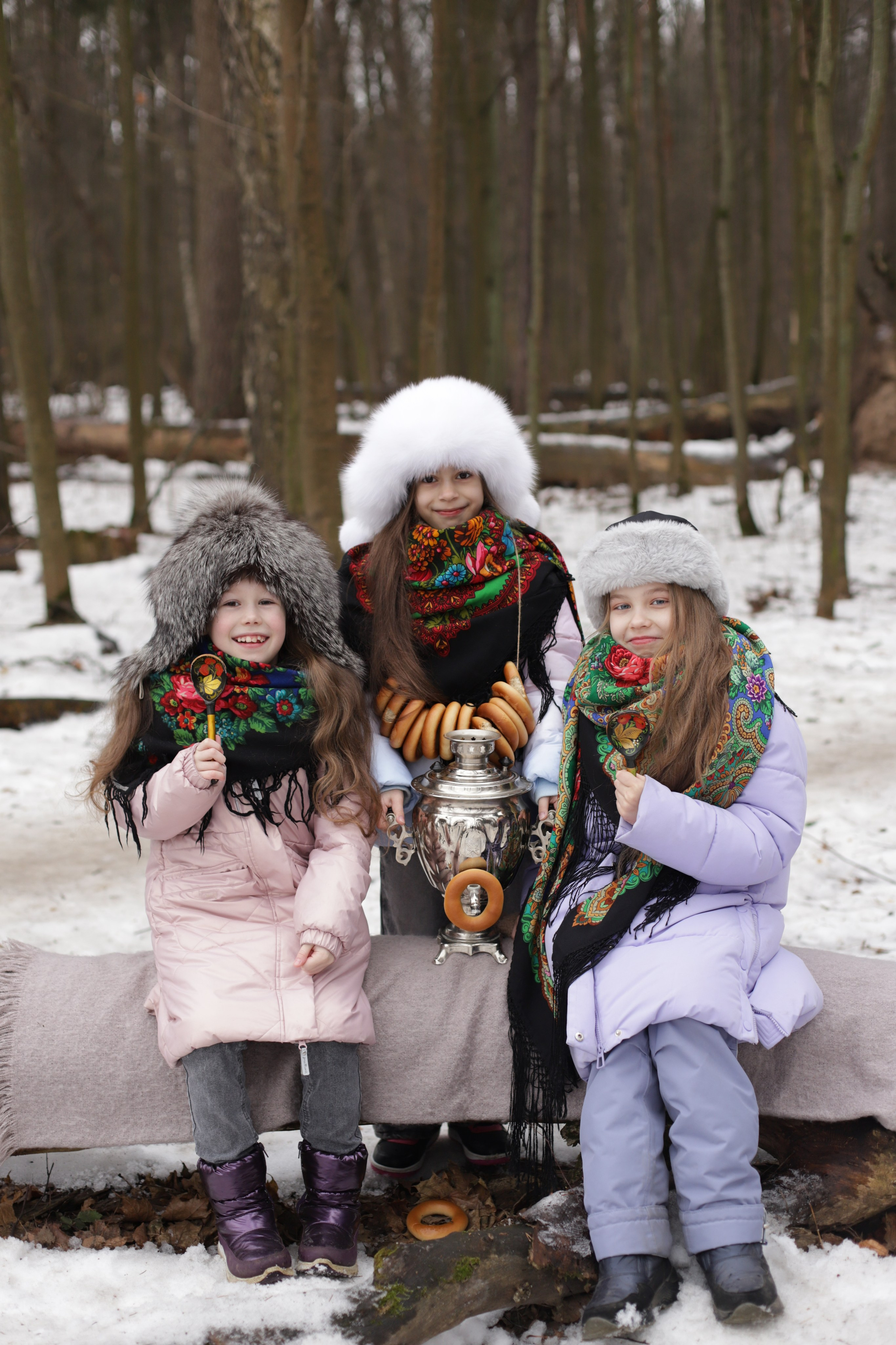 Девчёнки в павлопосадских платках и мальчишка. Диана Николаева — фотограф город Балашиха