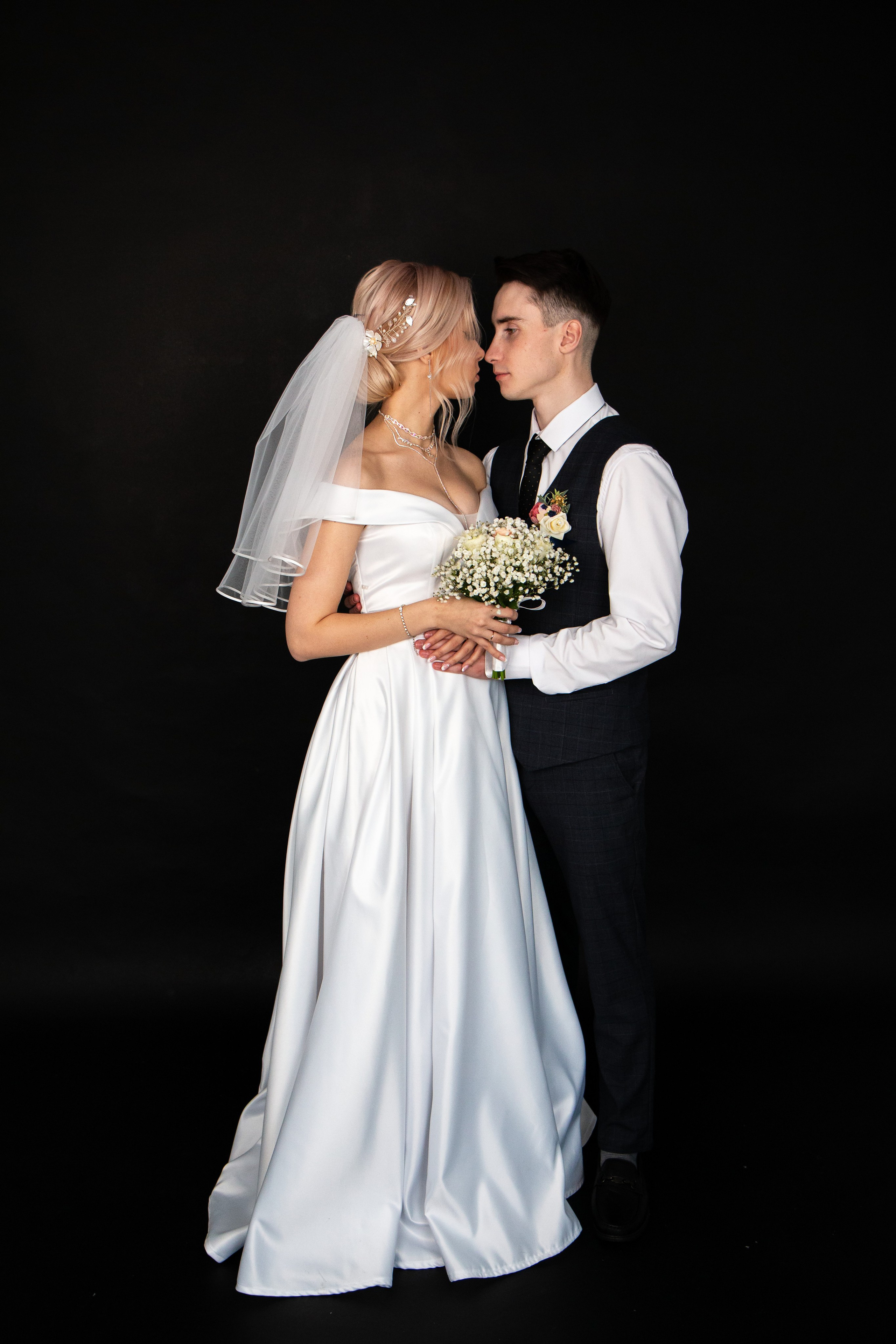 Свадебная фотосессия в Шелехове. Фотограф в Шелехове, лучшие выпускные альбомы в Шелехове