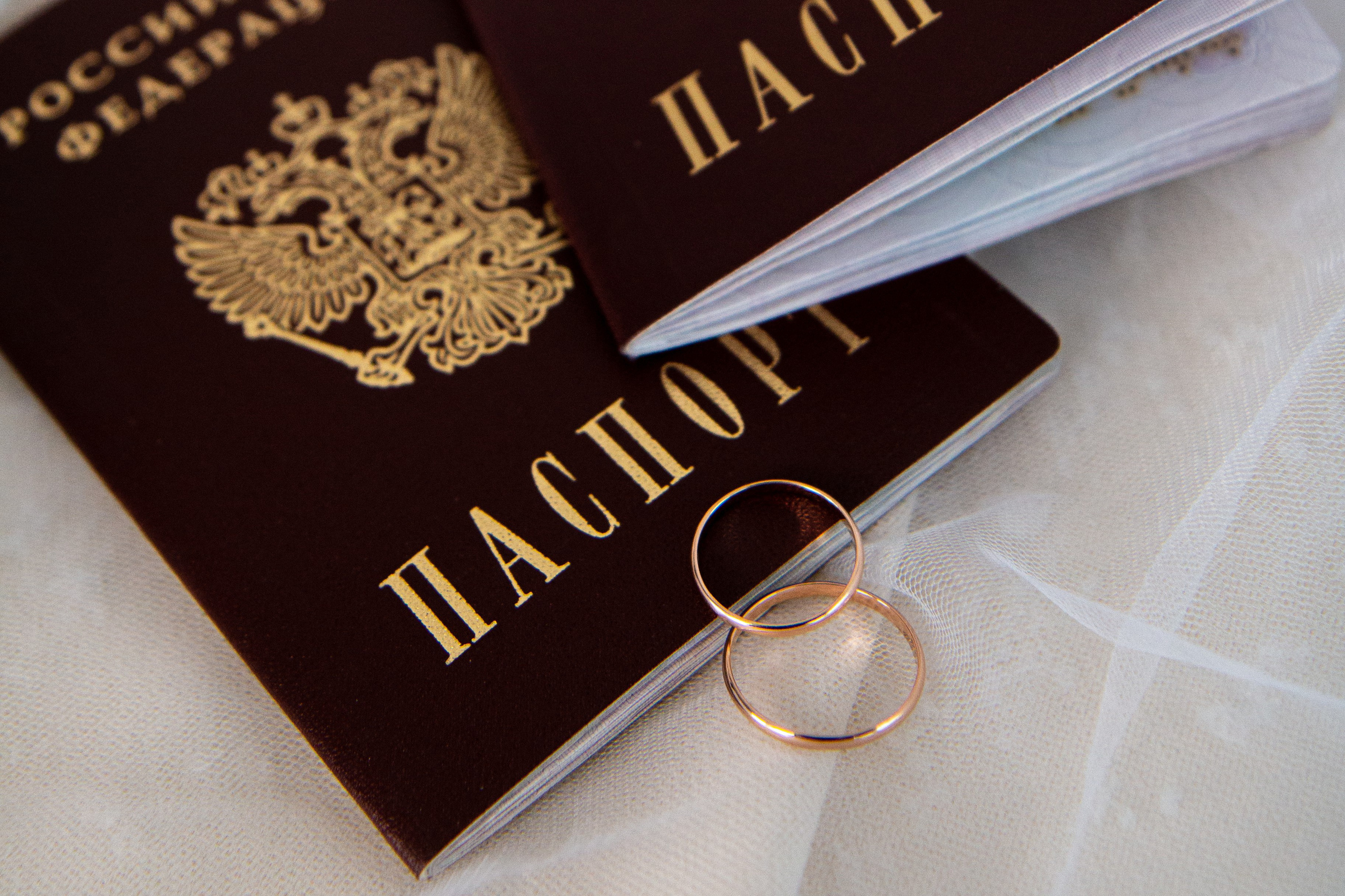 Свадебная фотосессия в Шелехове. Фотограф в Шелехове, лучшие выпускные альбомы в Шелехове