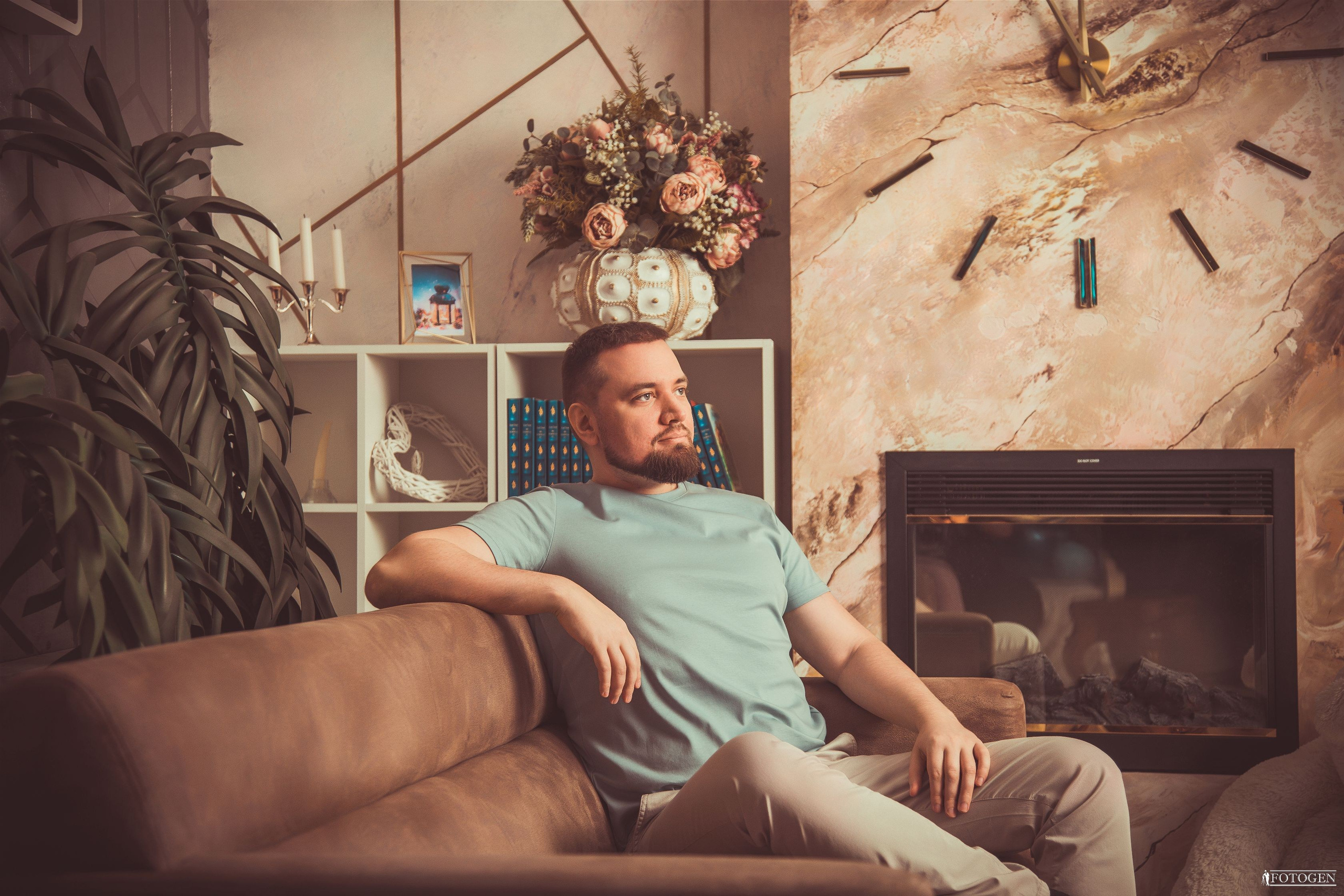 Профессиональная мужская фотосессия в Fotogen: Ваша история в кадре. Интерьерная фотостудия FOTOGEN г. Краснодар