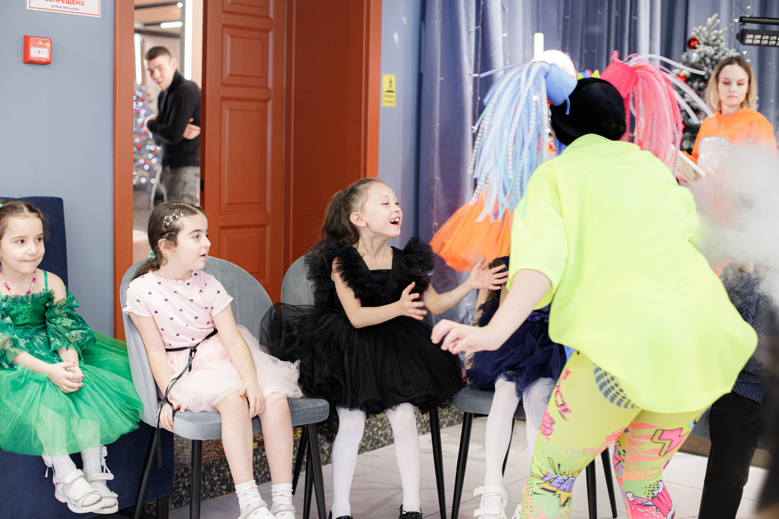 ASIA'S BIRTHDAY PARTY. Photokarish