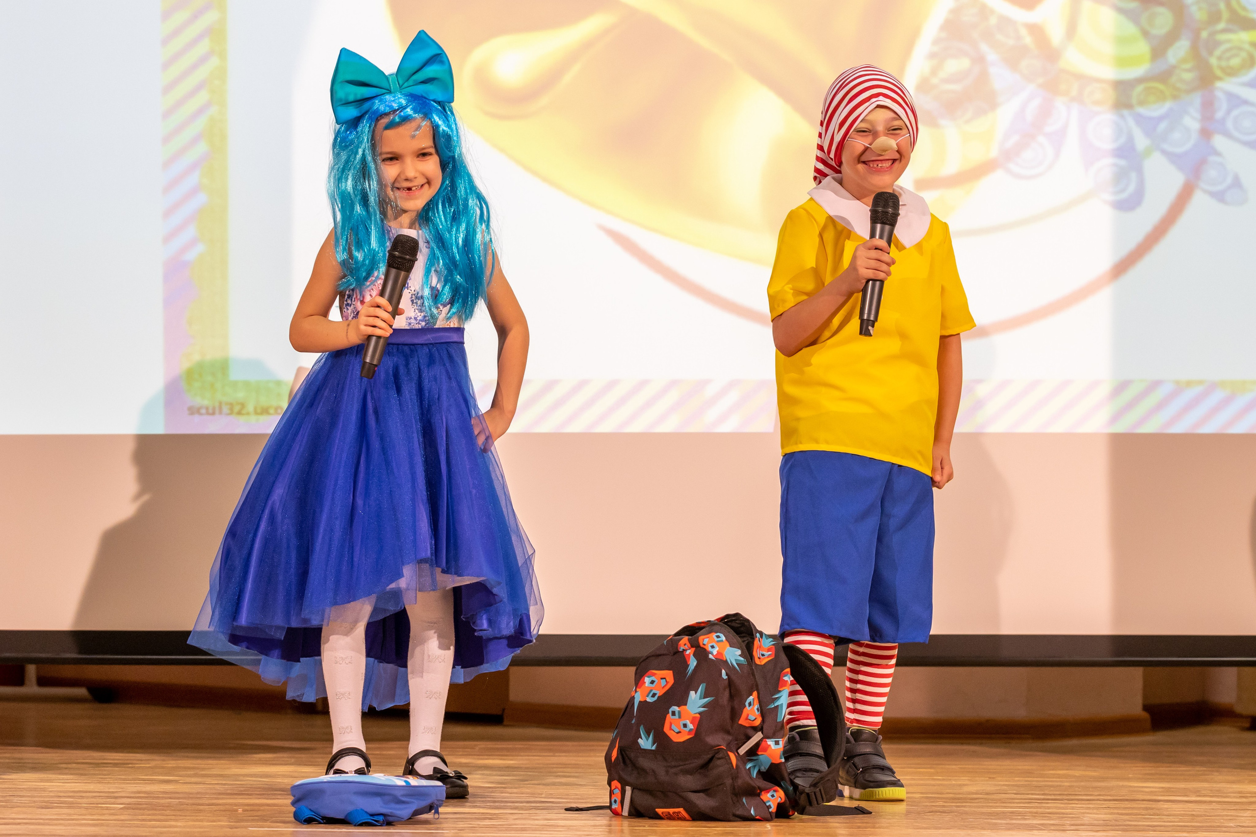 Праздник в школе. Школьный и детсадовский фотограф Москва. Детский фотограф