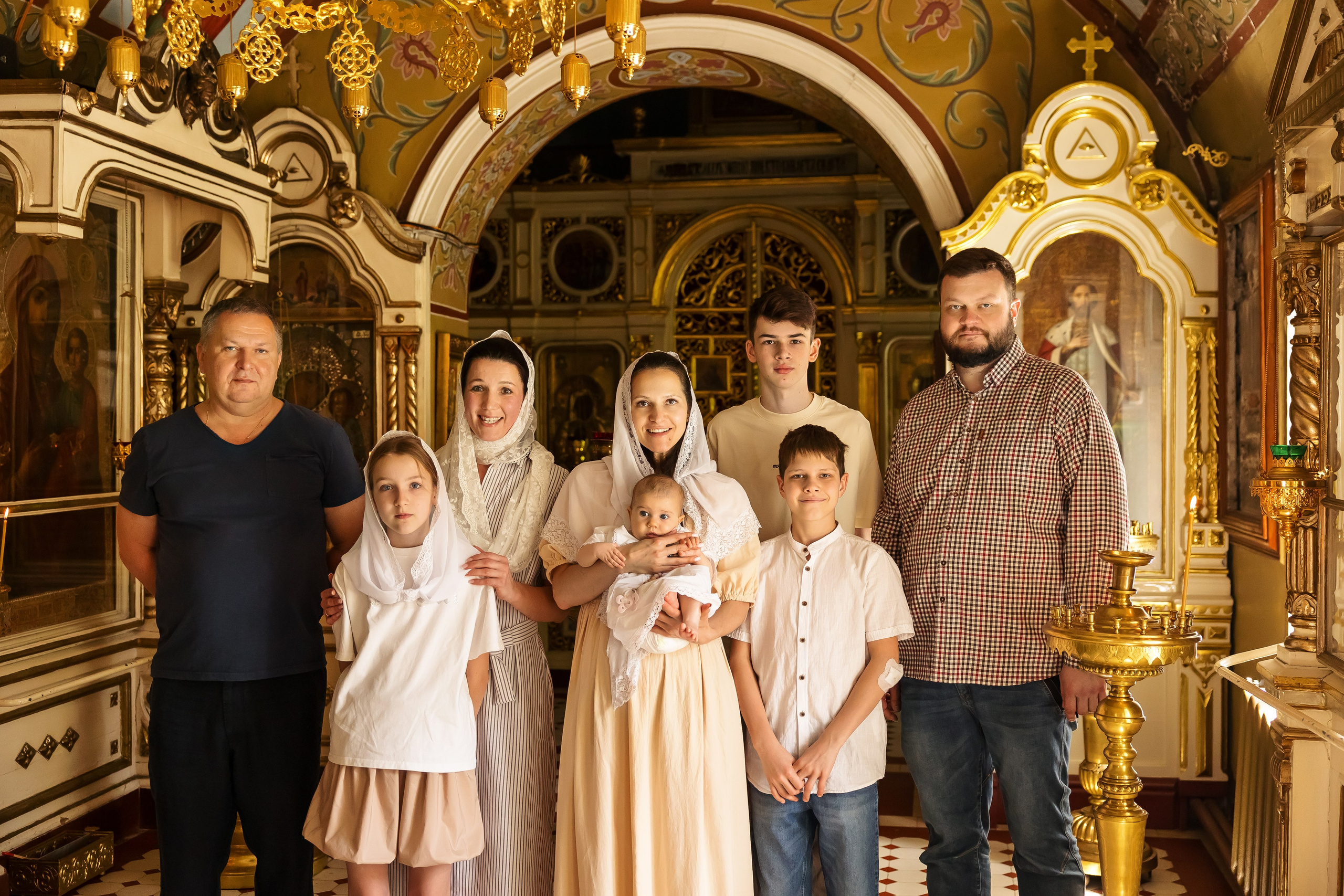 Крещение Веры в Церкви Троицы Живоначальной. Фотограф г. Москва Олеся Пантелеева