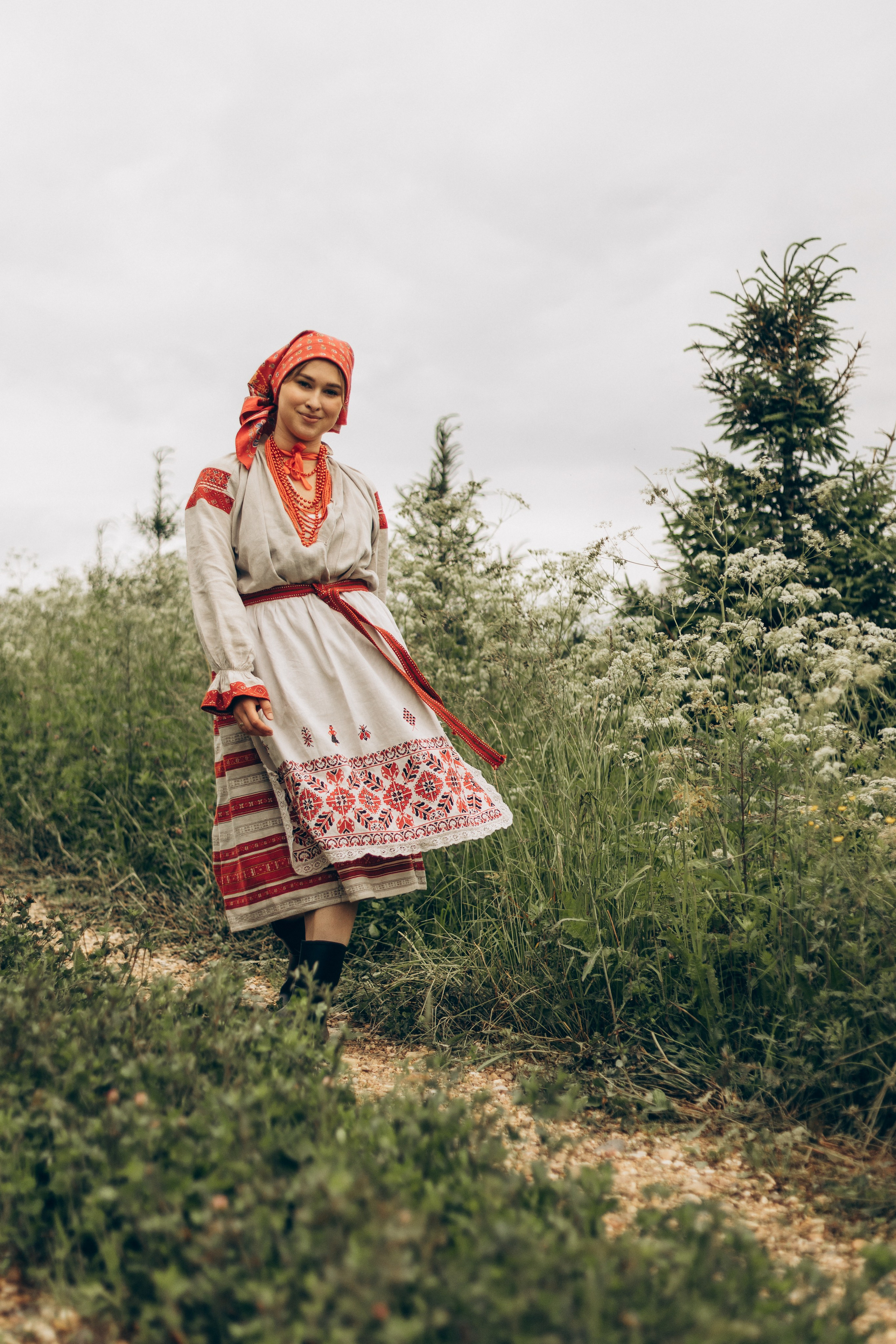 В народном образе. Свадебный и семейный фотограф в Москве Анастасия. Помогу вам быть собой и создам теплые, живые фотографии. Семейный фотограф в Дмитрове